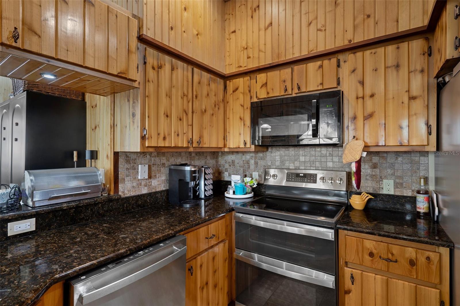 10990 W SEMINOLE PL, HOMOSASSA, FL — photo 18