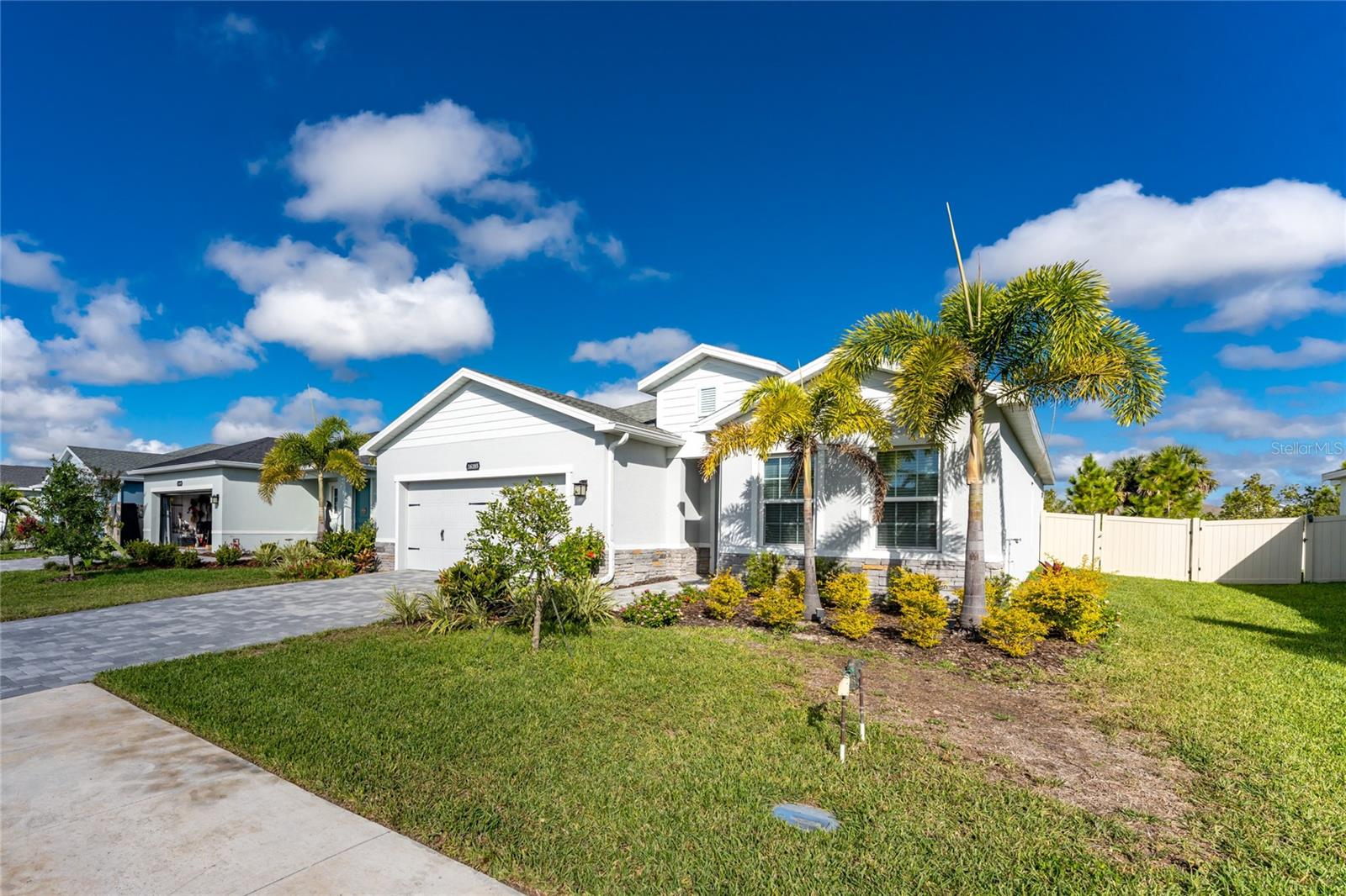16185 S PORT HARBOR BLVD, PORT CHARLOTTE, FL — photo 2