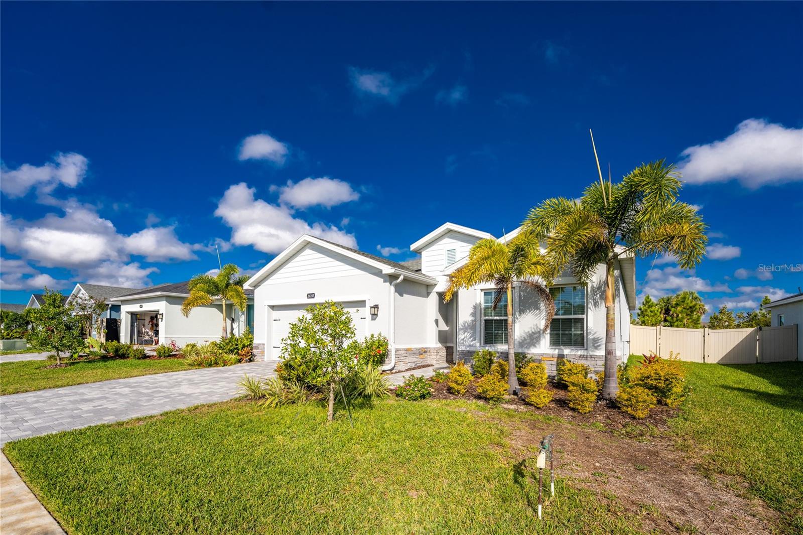 16185 S PORT HARBOR BLVD, PORT CHARLOTTE, FL — photo 3