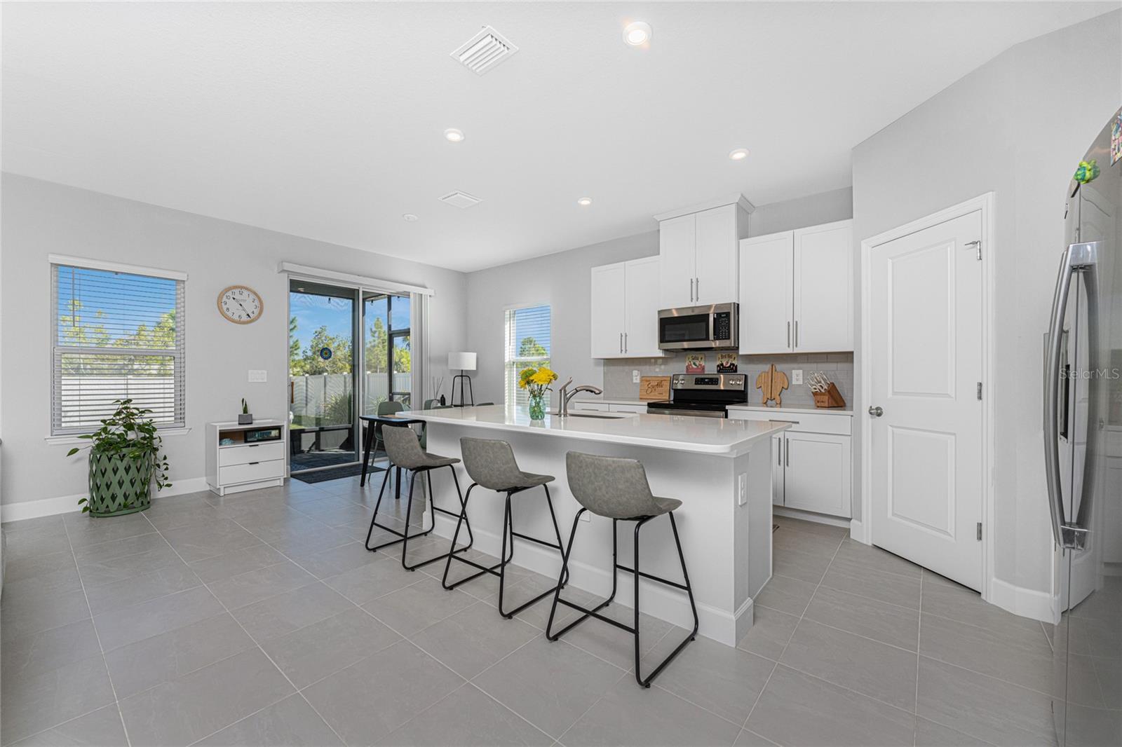 16185 S PORT HARBOR BLVD, PORT CHARLOTTE, FL — photo 14
