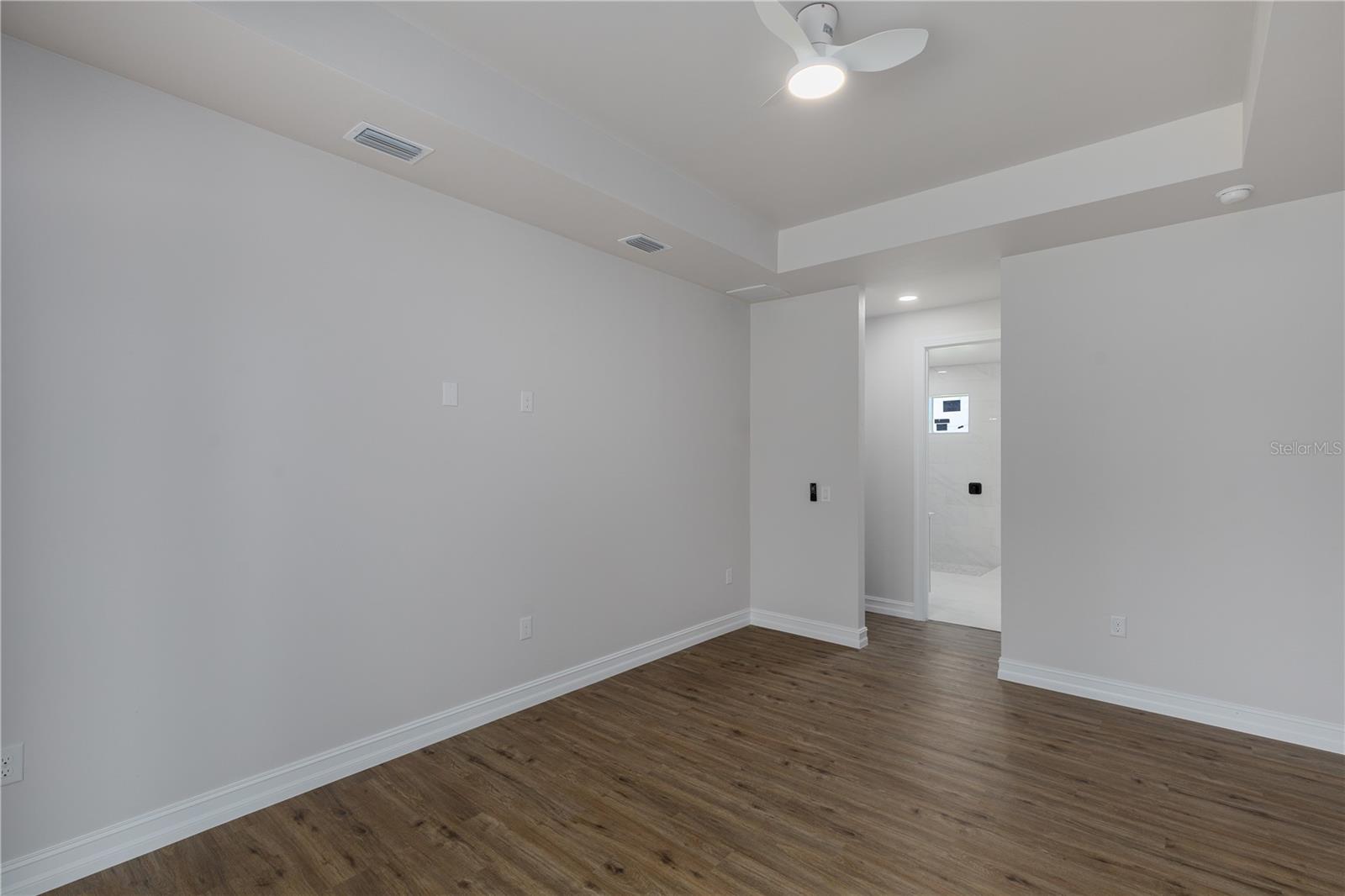 521 NW 5TH ST, CAPE CORAL, FL — photo 27