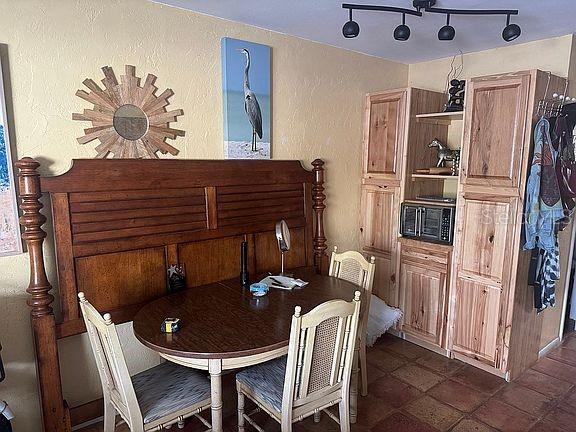 525 MANATEE CT #8, VENICE, FL — photo 4