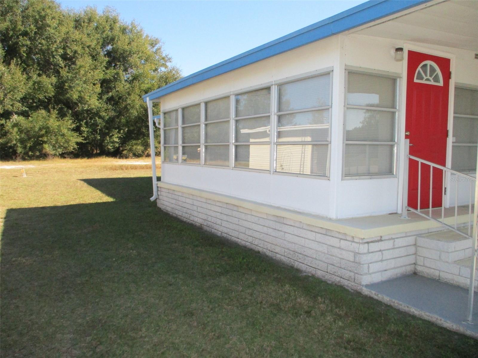 3718 CASTLE DR, ZEPHYRHILLS, FL — photo 3