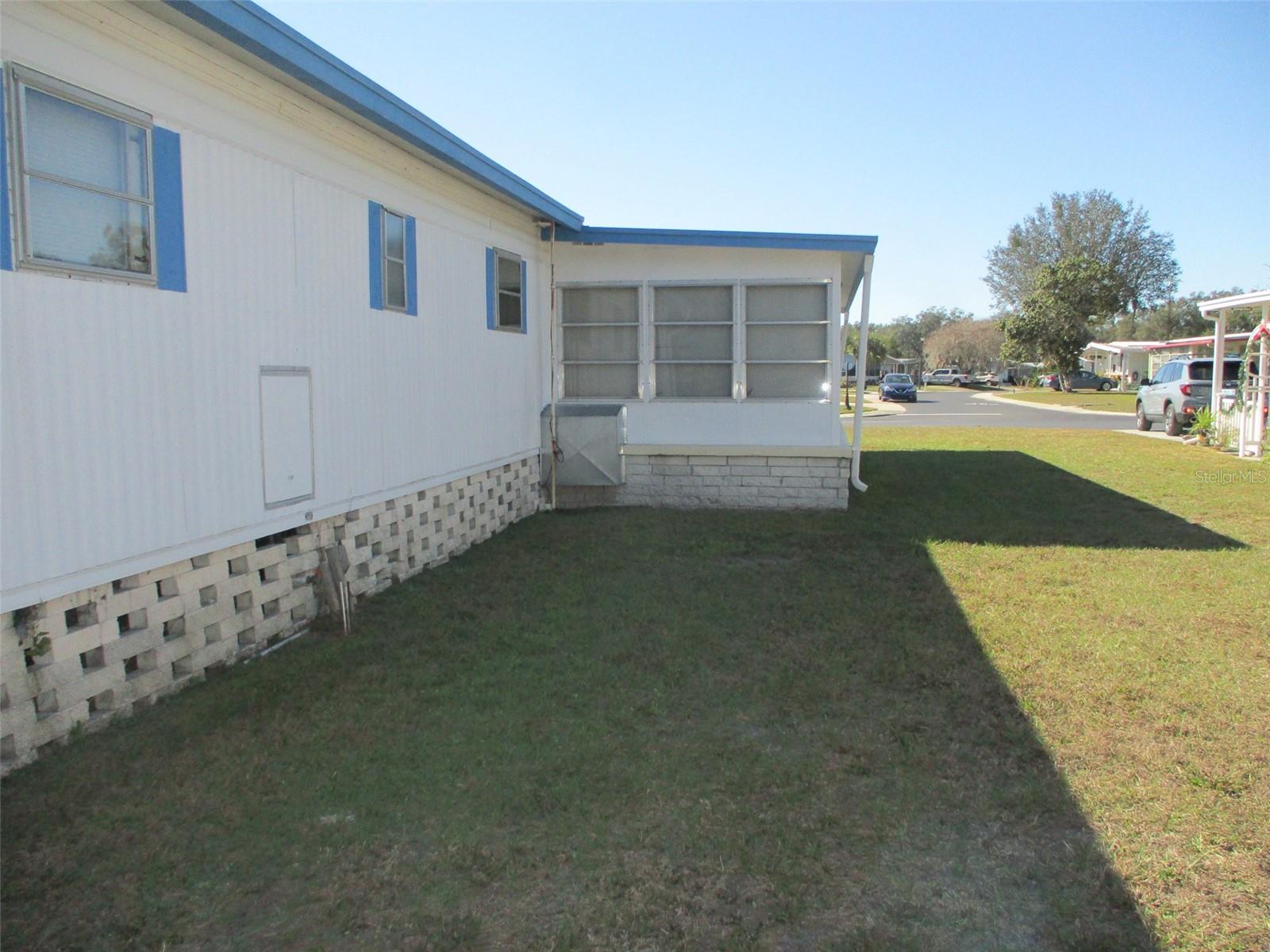 3718 CASTLE DR, ZEPHYRHILLS, FL — photo 4