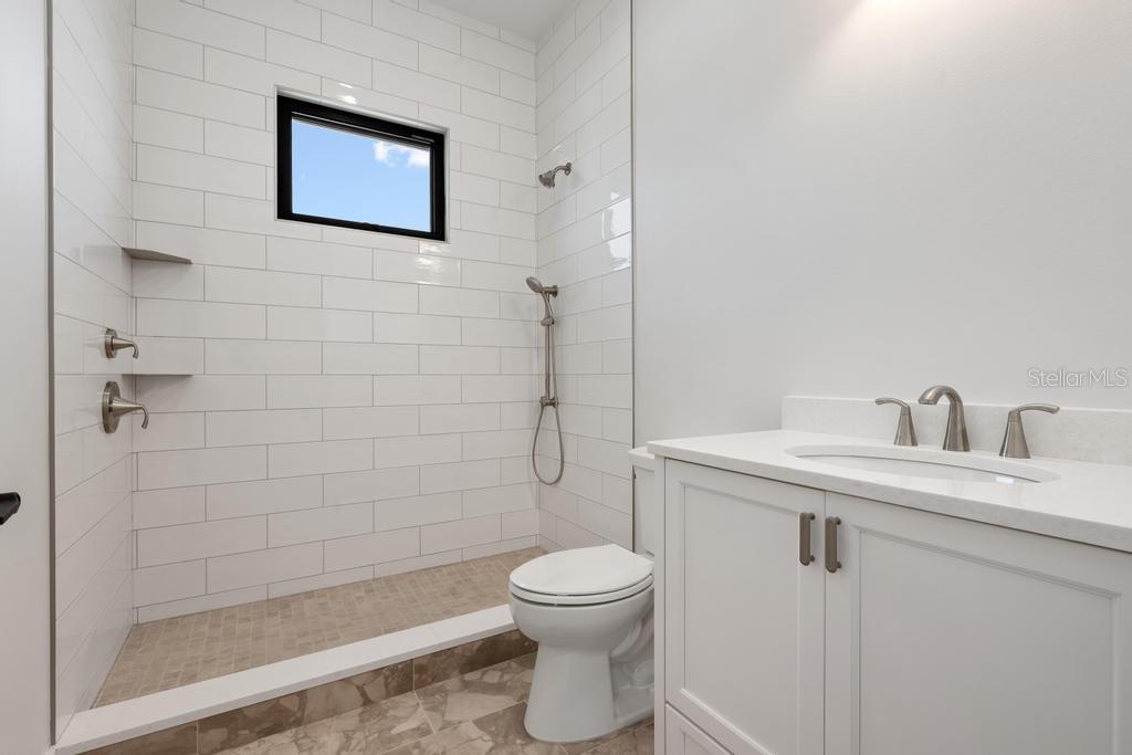 527 VENICE LN, SARASOTA, FL — photo 60
