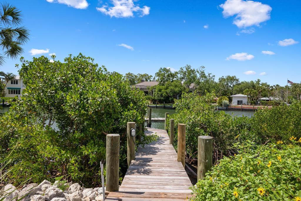527 VENICE LN, SARASOTA, FL — photo 97