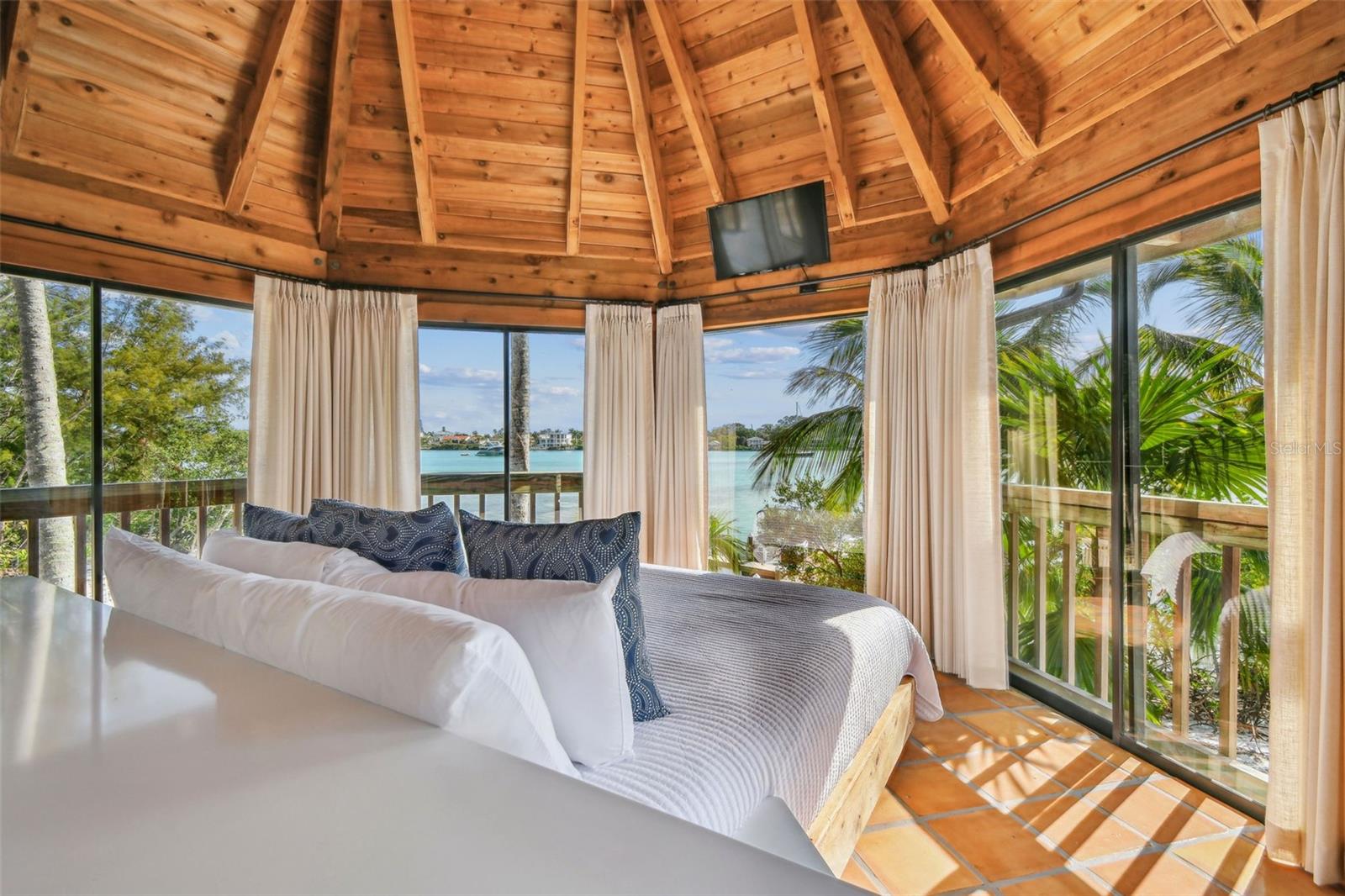 7147 LA LENAIRE DR, LONGBOAT KEY, FL — photo 7