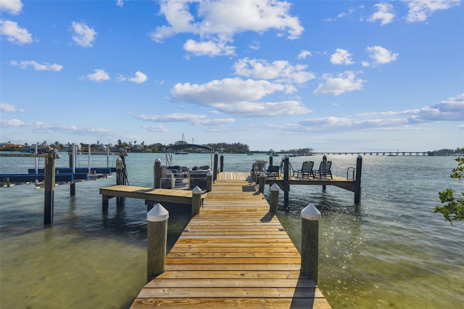 7147 LA LENAIRE DR, LONGBOAT KEY, FL — photo 11
