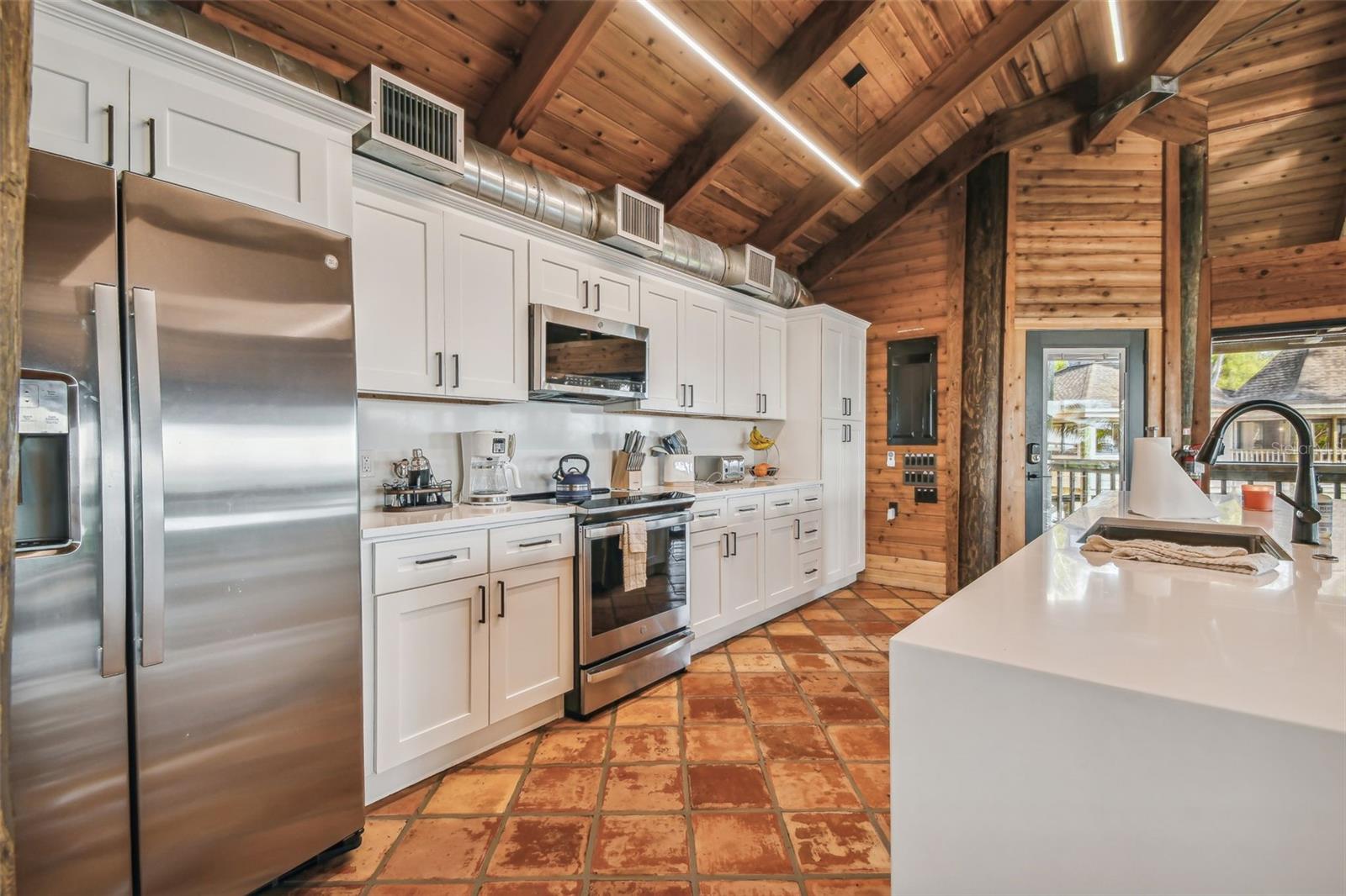 7147 LA LENAIRE DR, LONGBOAT KEY, FL — photo 16