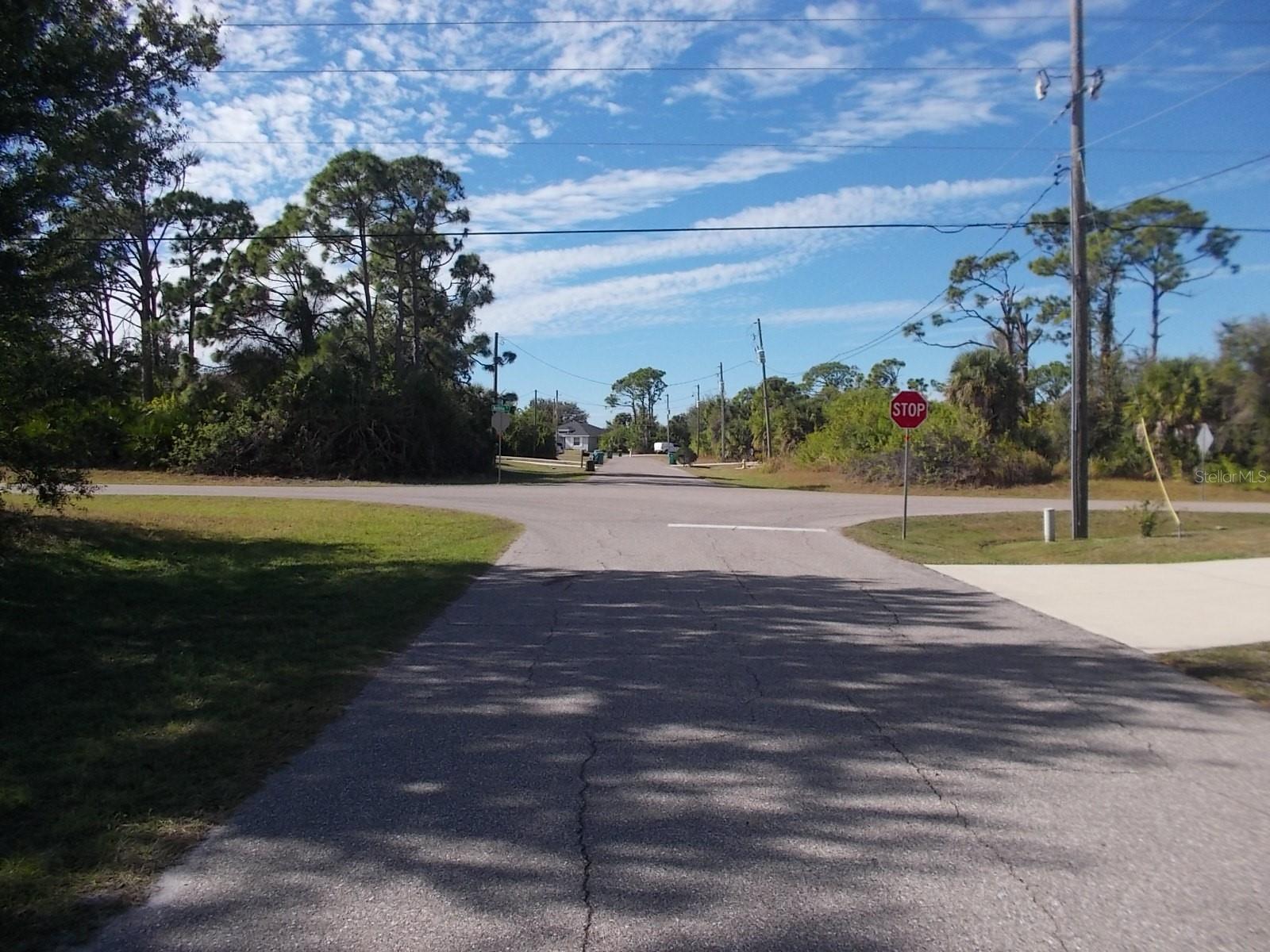 147 YELLOW PINE DR, ROTONDA WEST, FL — photo 9