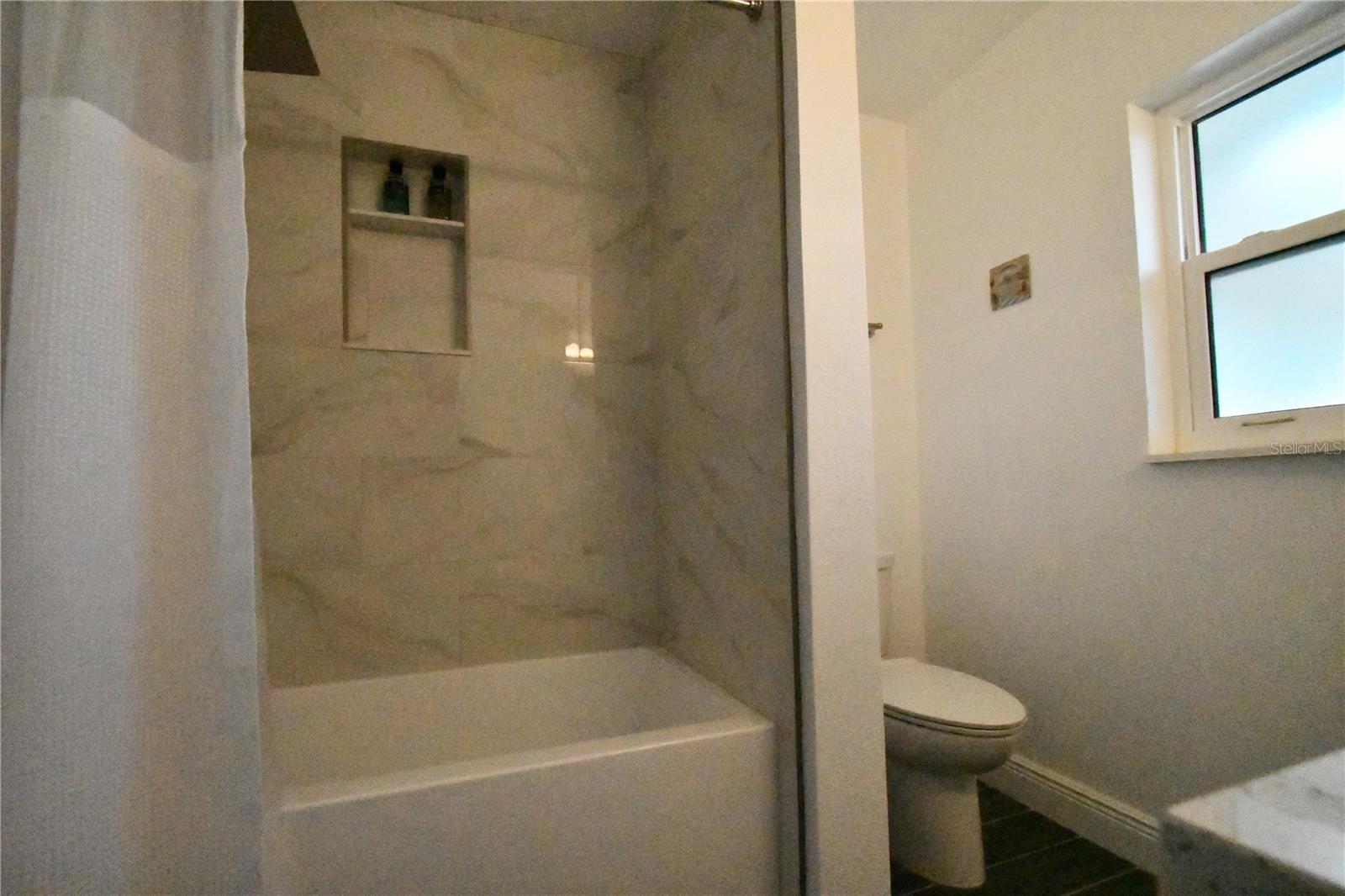 547 TRADE WINDS DR, DUNEDIN, FL — photo 10