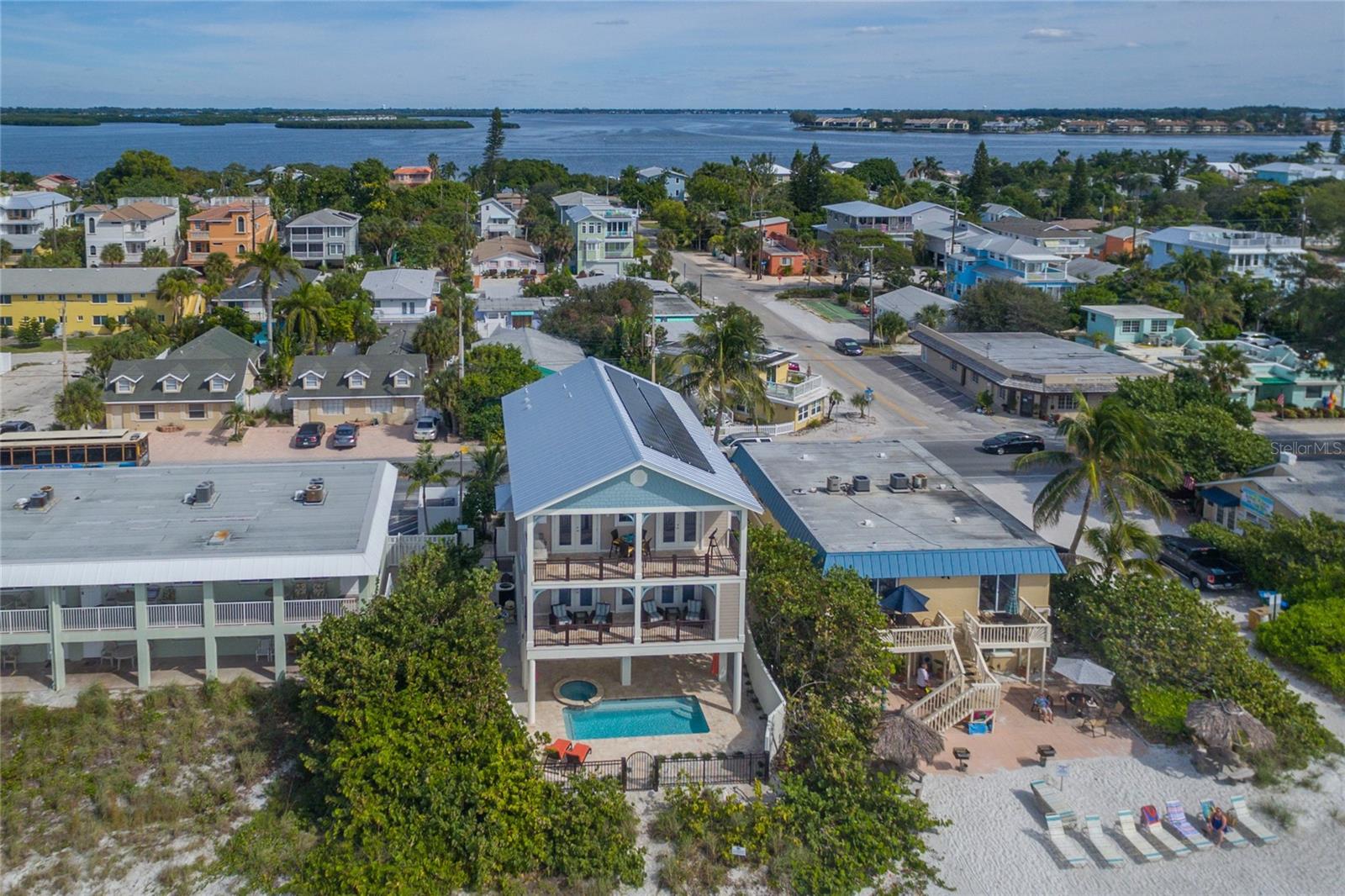 2302 GULF DR N, BRADENTON BEACH, FL — photo 3
