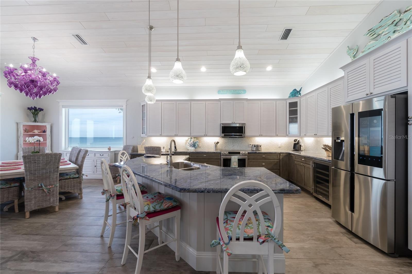2302 GULF DR N, BRADENTON BEACH, FL — photo 17