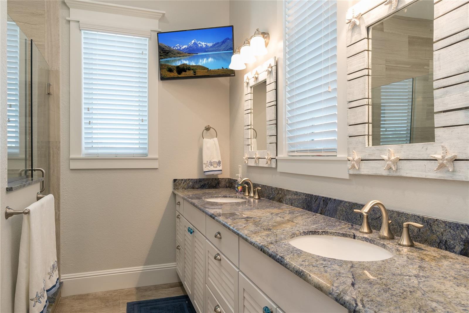 2302 GULF DR N, BRADENTON BEACH, FL — photo 23