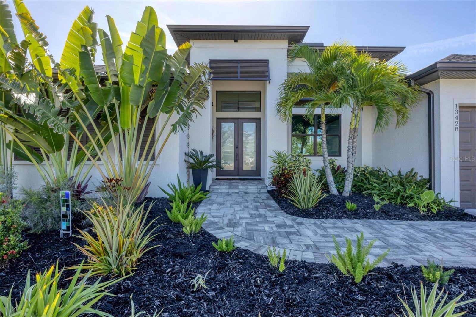 13428 AMARYLLIS CIR, PORT CHARLOTTE, FL — photo 3