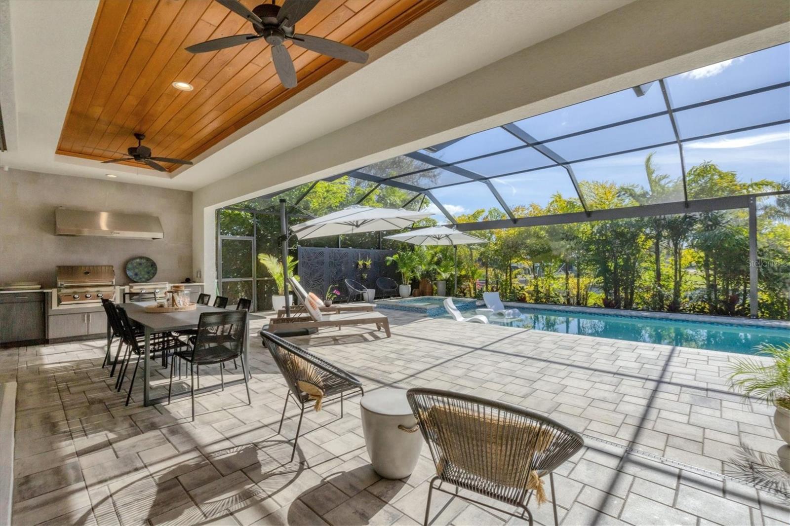 13428 AMARYLLIS CIR, PORT CHARLOTTE, FL — photo 28