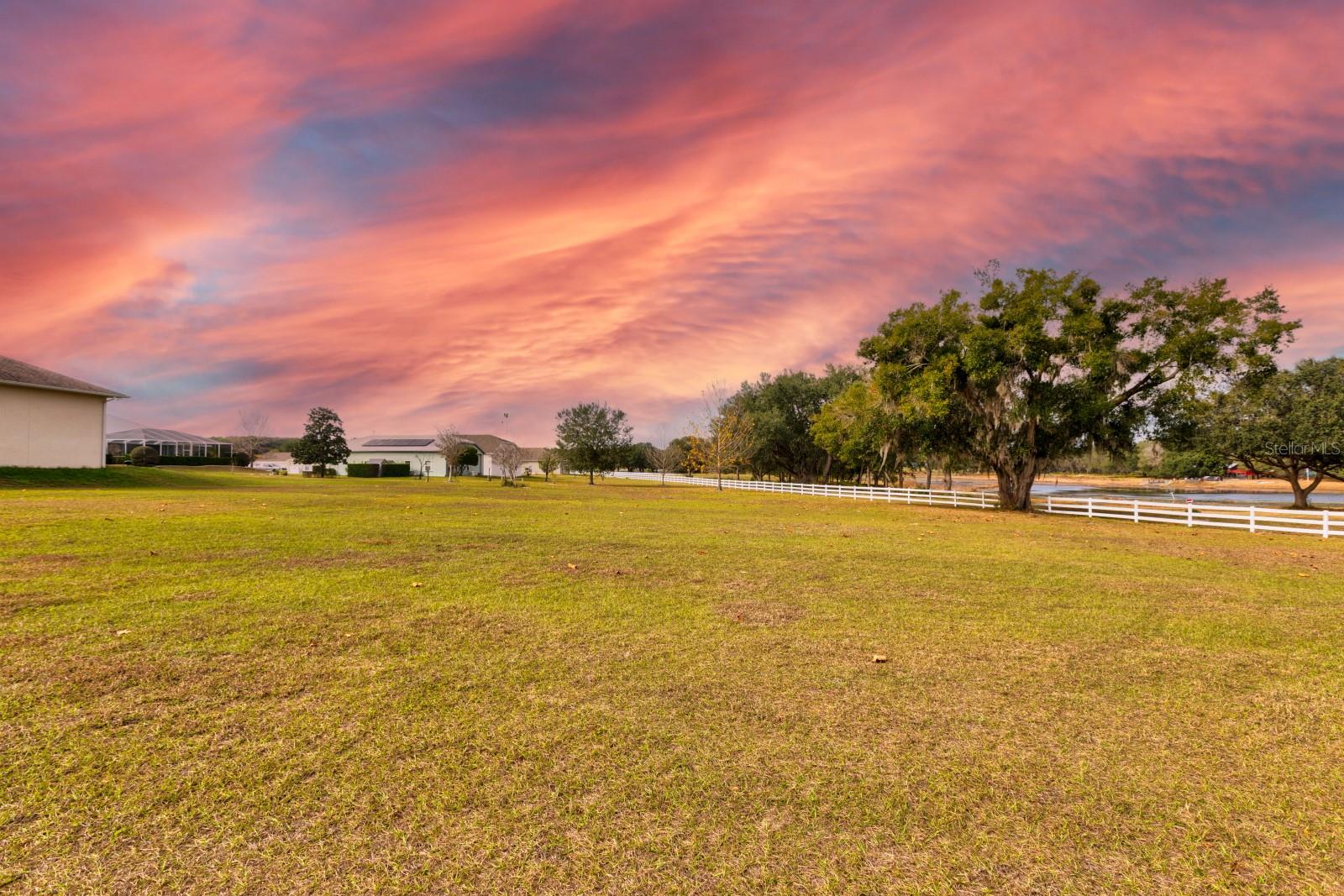 17520 SE 159TH TER, WEIRSDALE, FL — photo 5