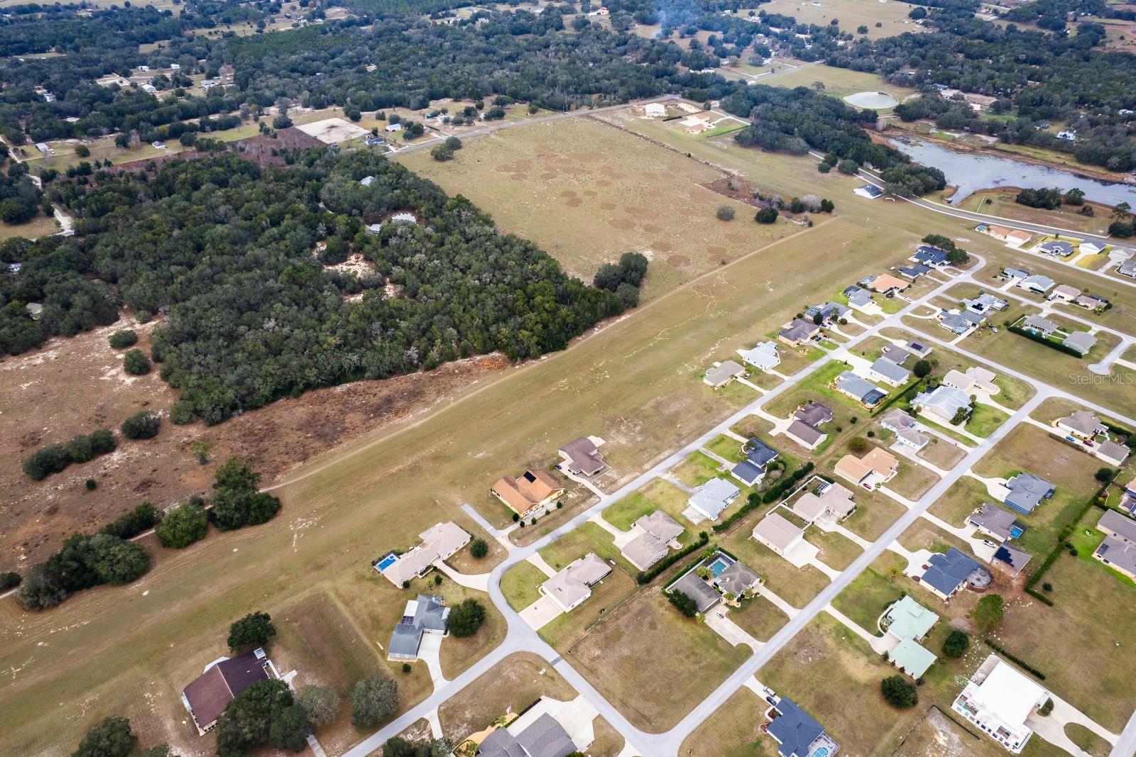 17520 SE 159TH TER, WEIRSDALE, FL — photo 32