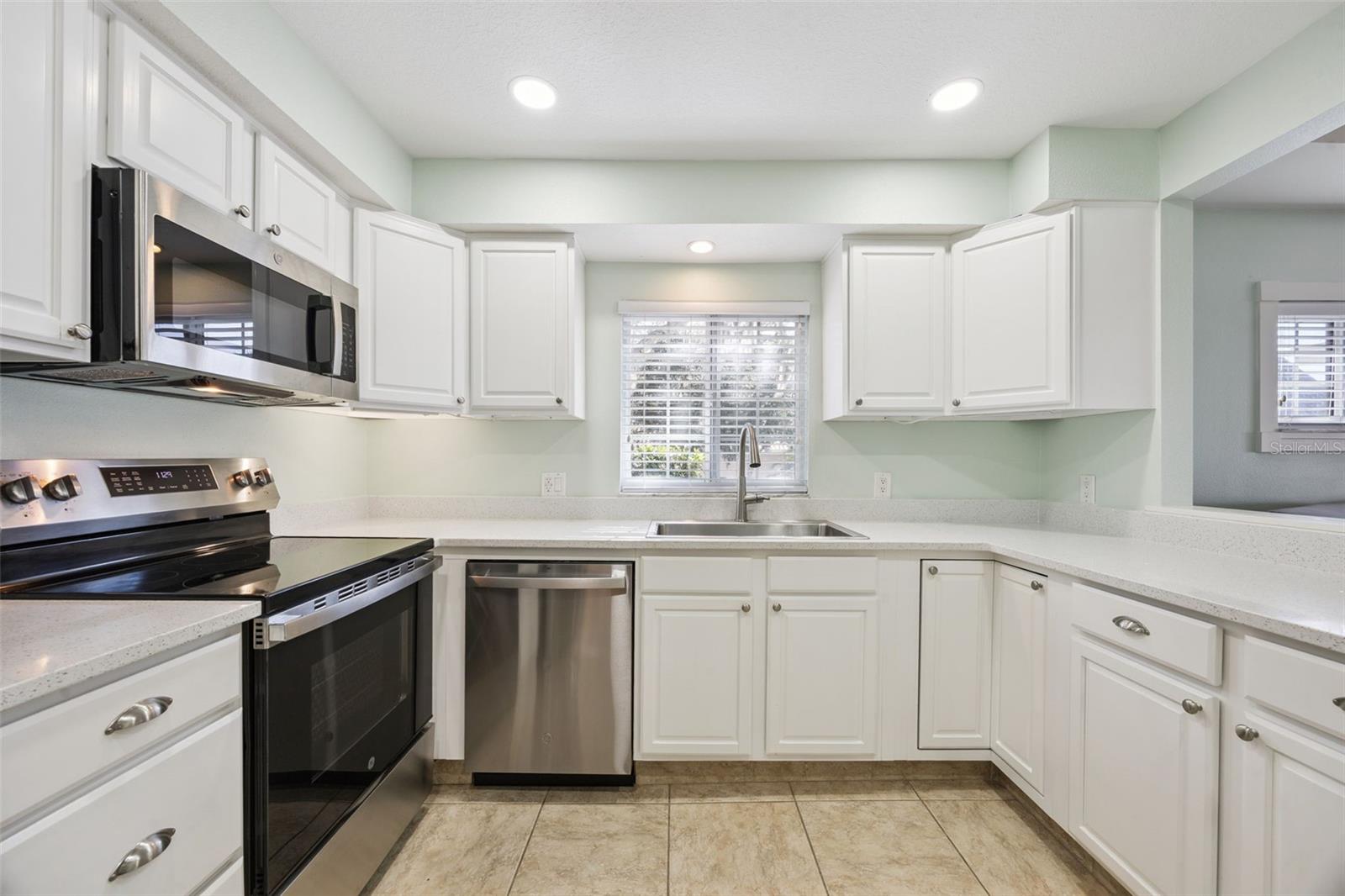 1280 N CROOKED LAKE DR, BABSON PARK, FL — photo 9