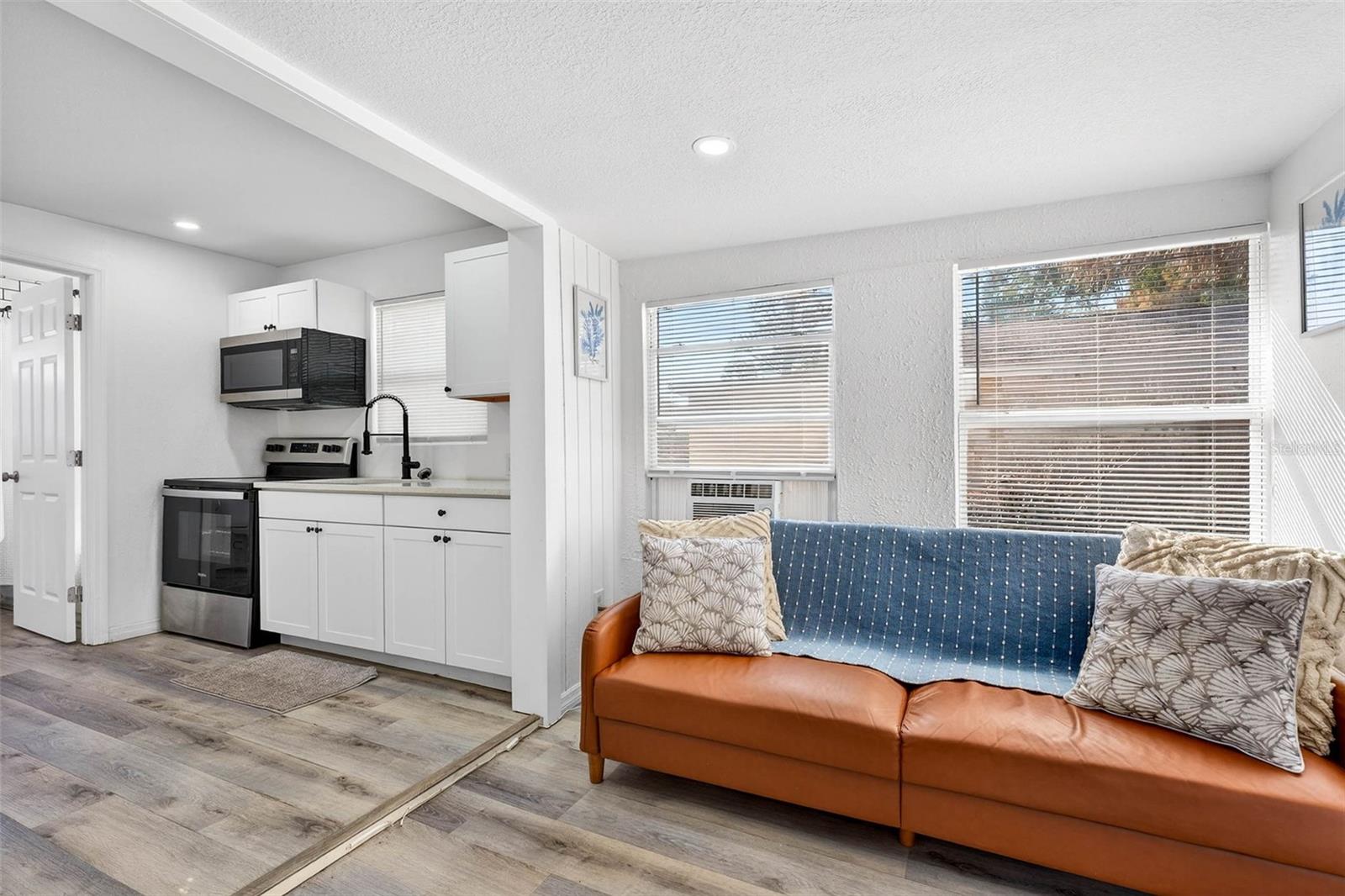 4496 STAR ST N, ST PETERSBURG, FL — photo 31