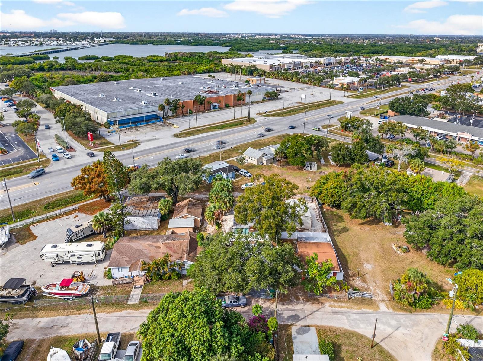 4496 STAR ST N, ST PETERSBURG, FL — photo 54
