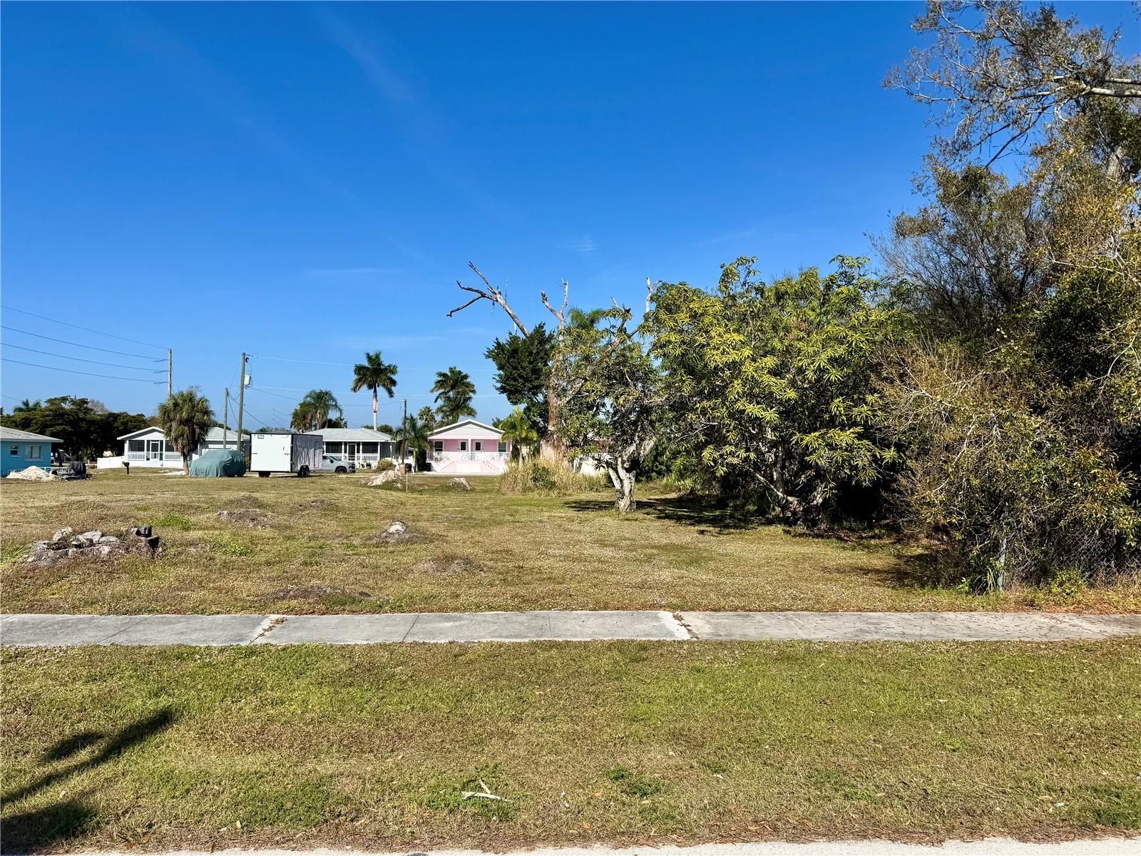 623 FITZHUGH AVE, PUNTA GORDA, FL — photo 3