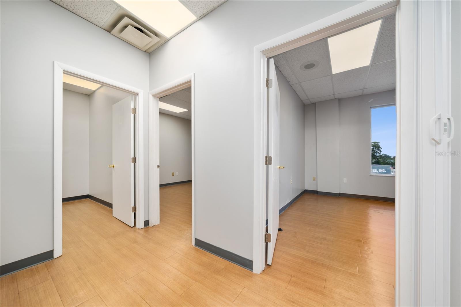 7200 LAKE ELLENOR DR #130, ORLANDO, FL — photo 7