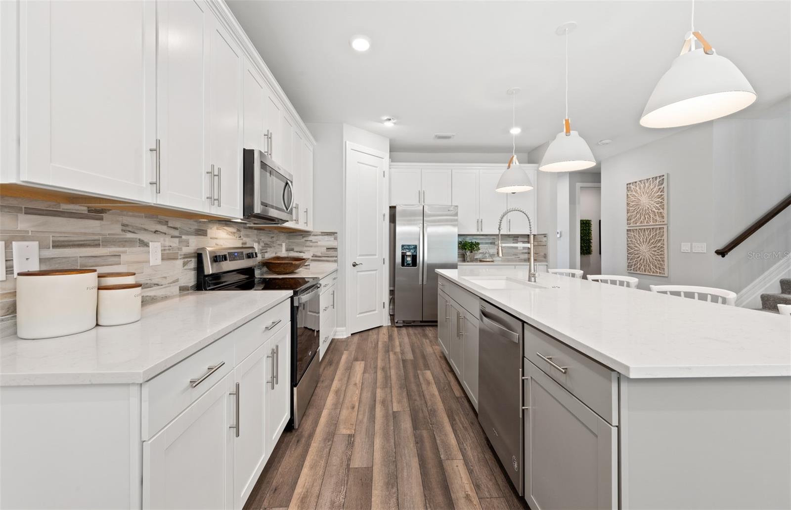 7437 SUMMER CT, SARASOTA, FL — photo 9