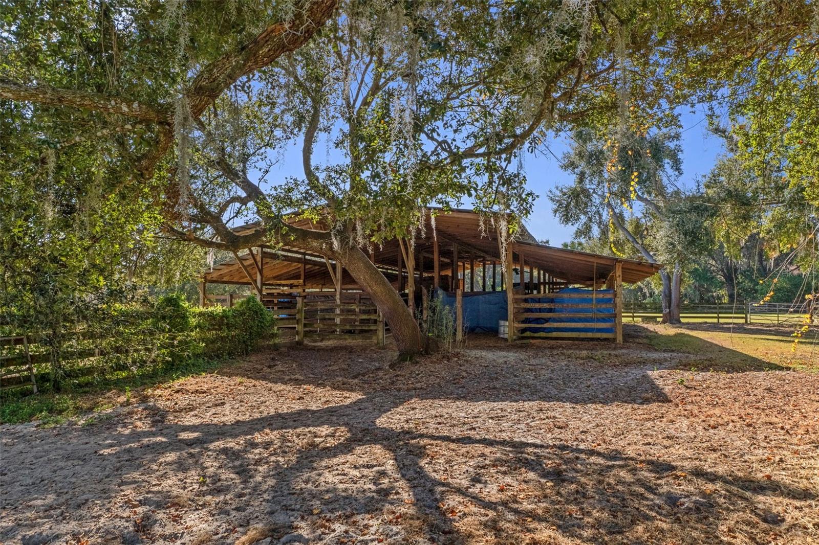 27910 DEBBIE RD, OKAHUMPKA, FL — photo 11