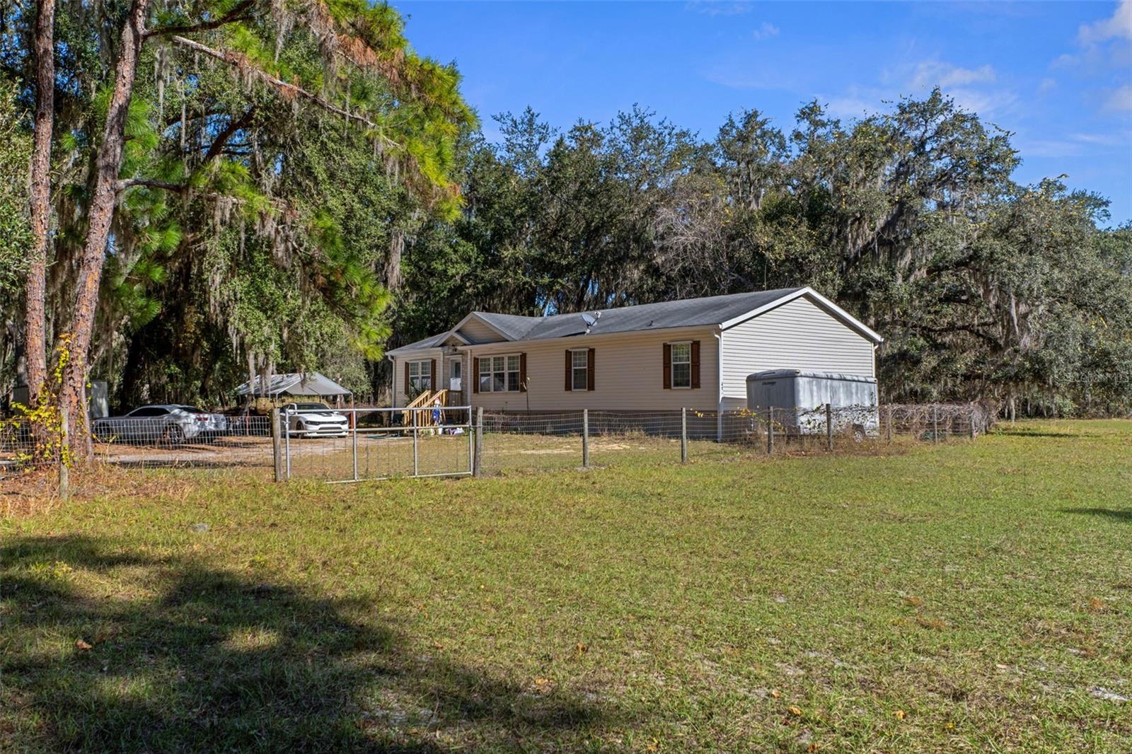 27910 DEBBIE RD, OKAHUMPKA, FL — photo 182