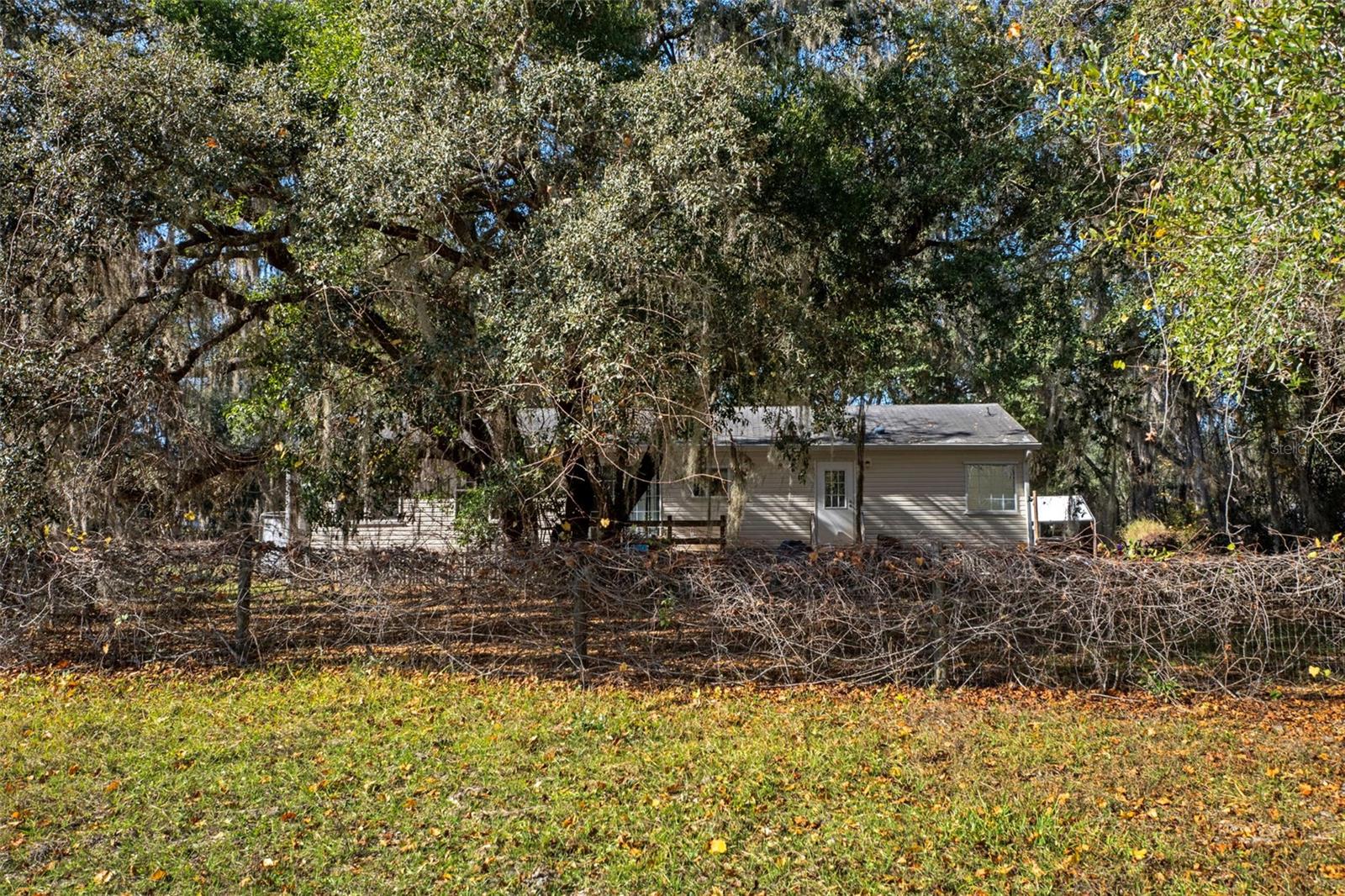 27910 DEBBIE RD, OKAHUMPKA, FL — photo 189