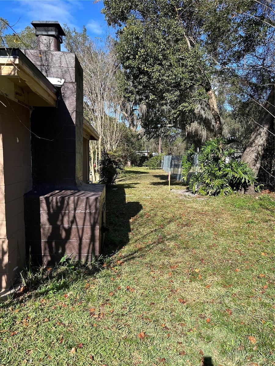 20621 SE HIGHWAY 42, UMATILLA, FL — photo 18
