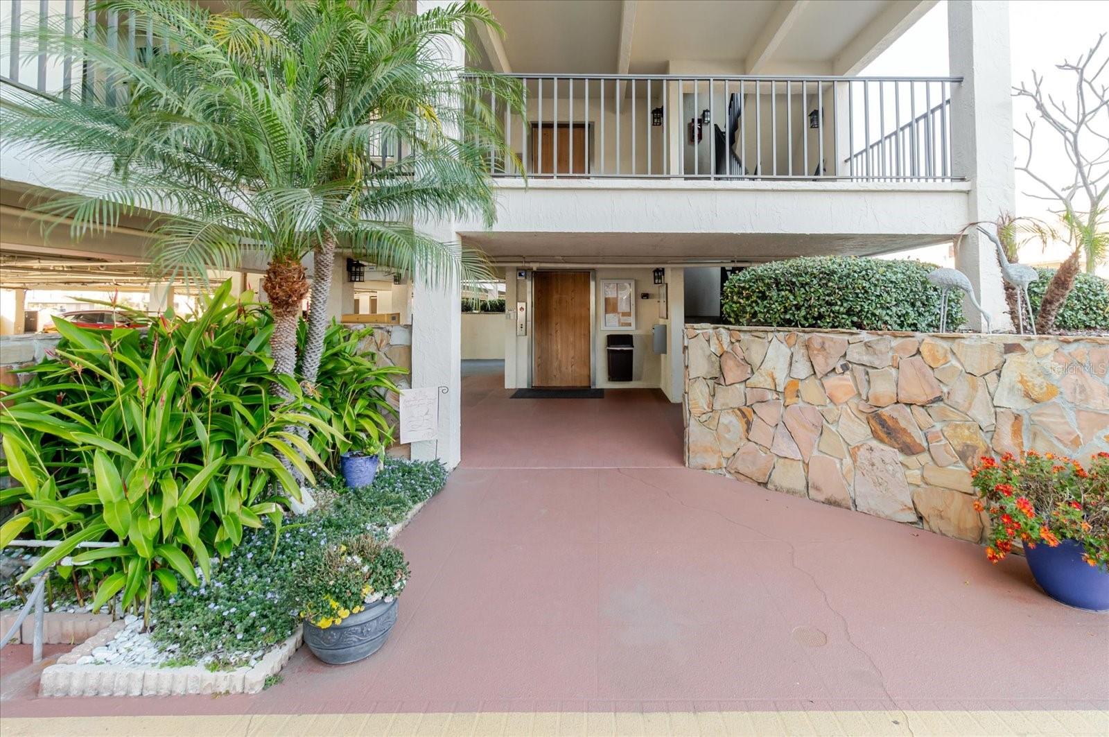 8211 BRENT ST #828, PORT RICHEY, FL — photo 37