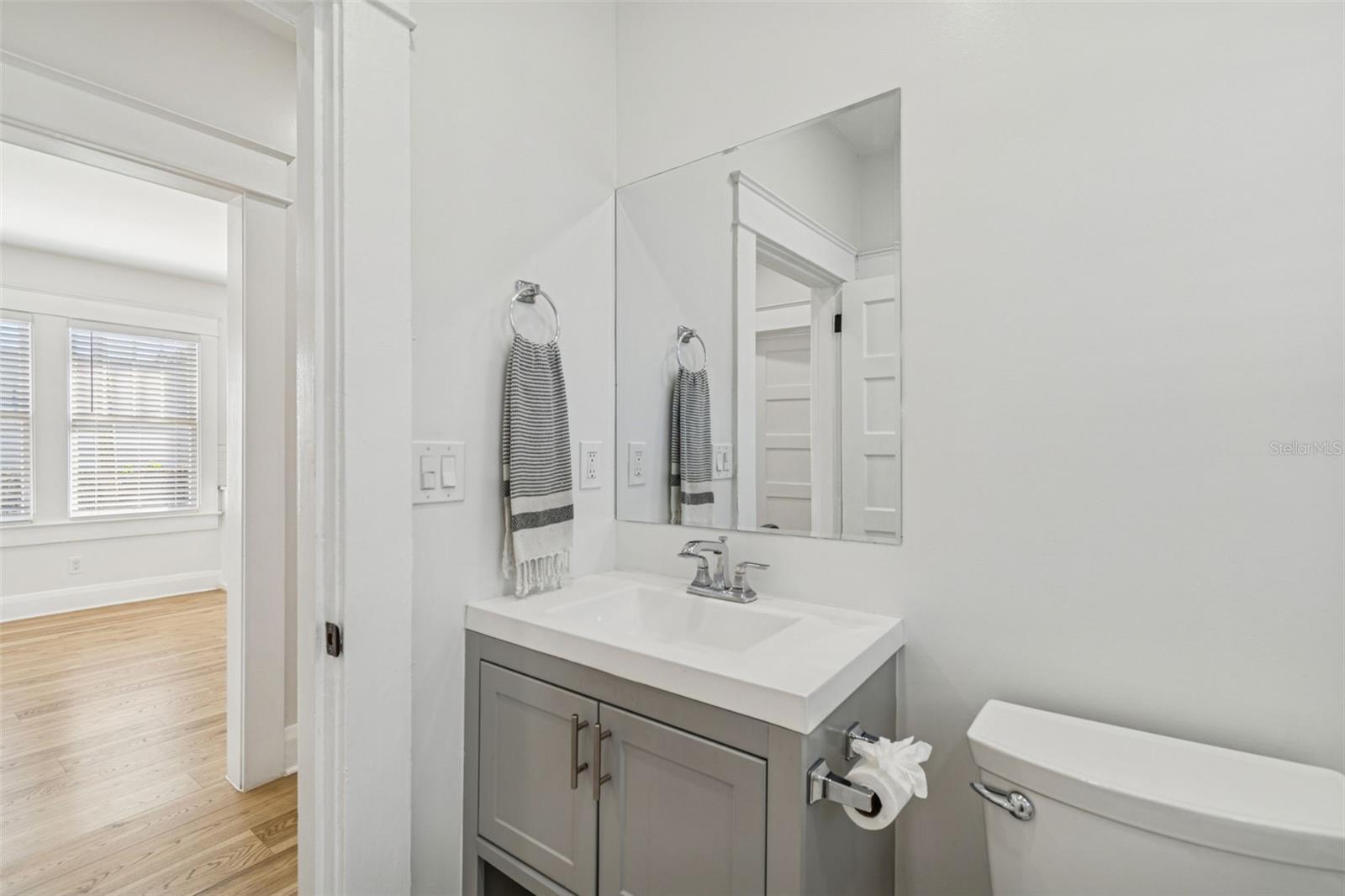 511 E STRATFORD AVE, TAMPA, FL — photo 27