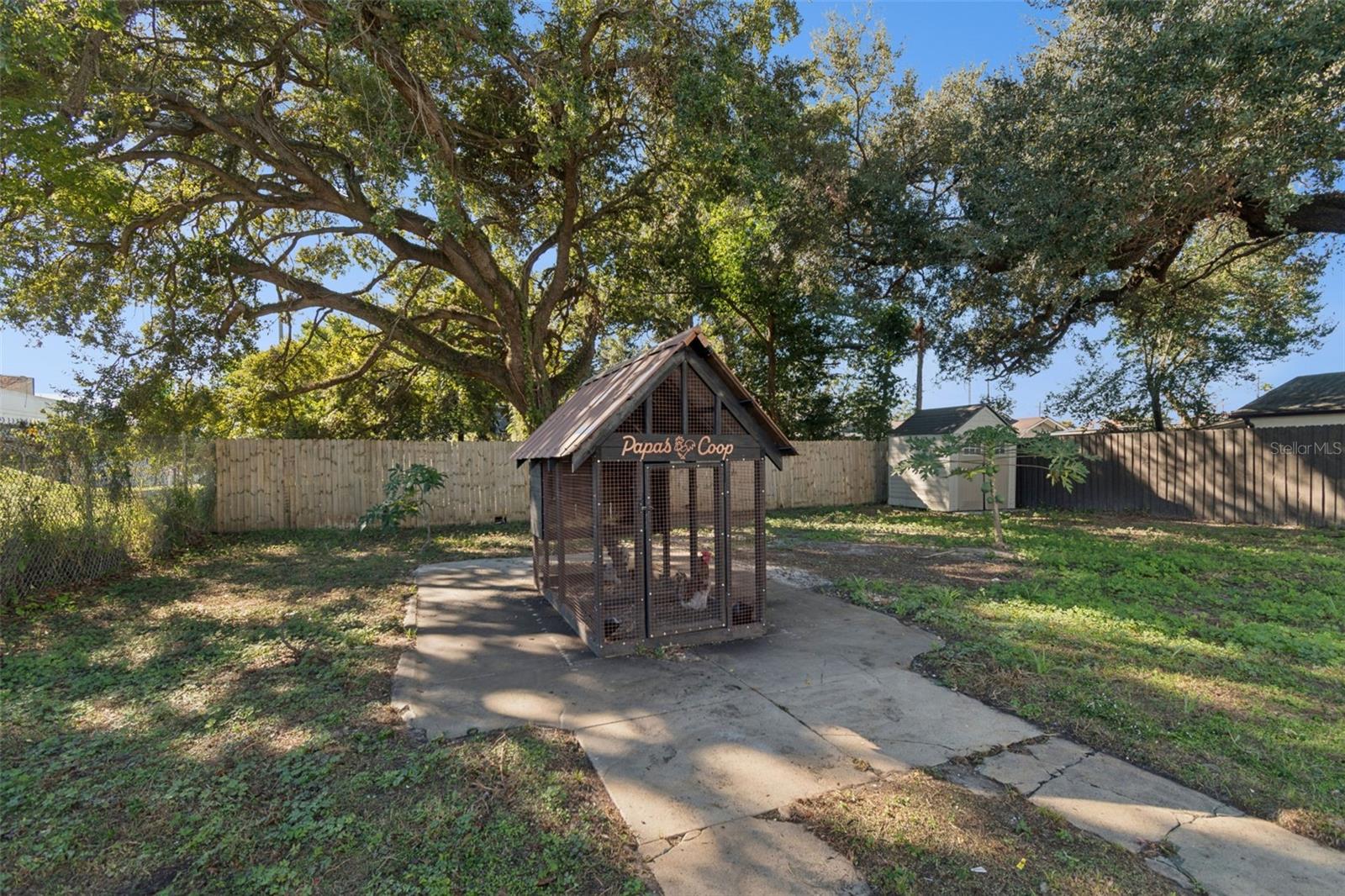 511 E STRATFORD AVE, TAMPA, FL — photo 40