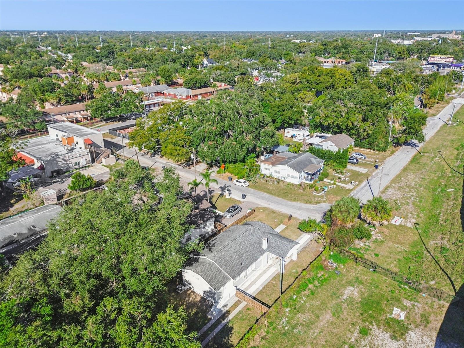 511 E STRATFORD AVE, TAMPA, FL — photo 61