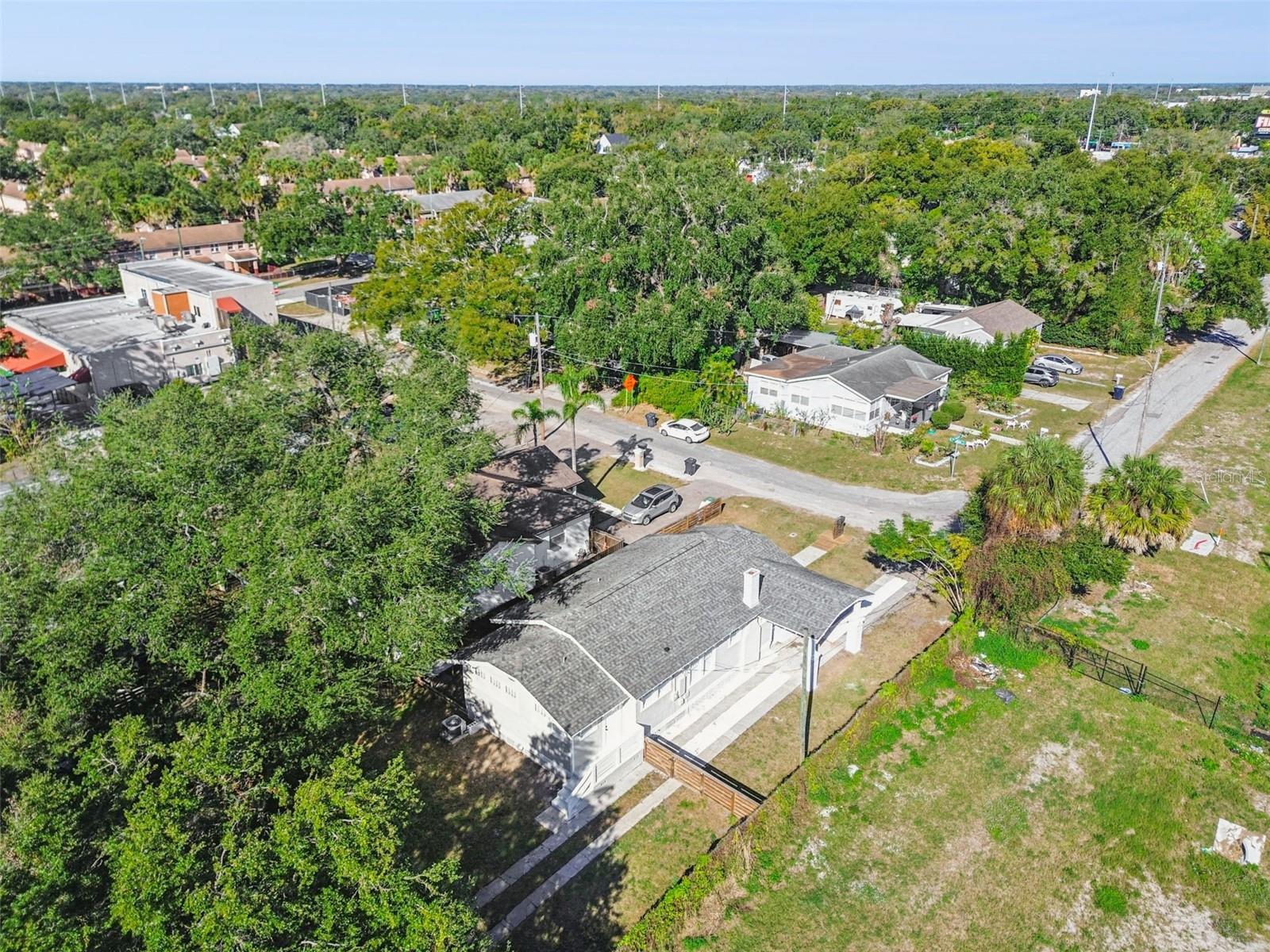 511 E STRATFORD AVE, TAMPA, FL — photo 62
