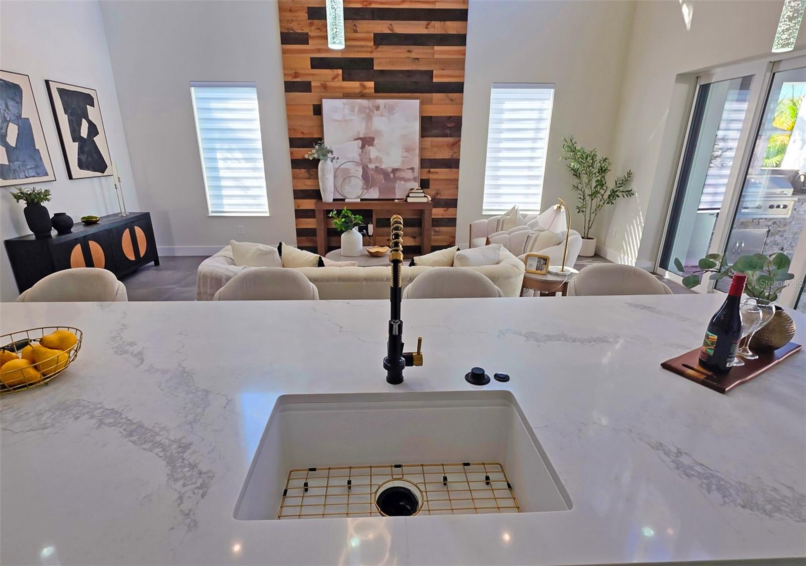 2475 BAY ST, SARASOTA, FL — photo 15