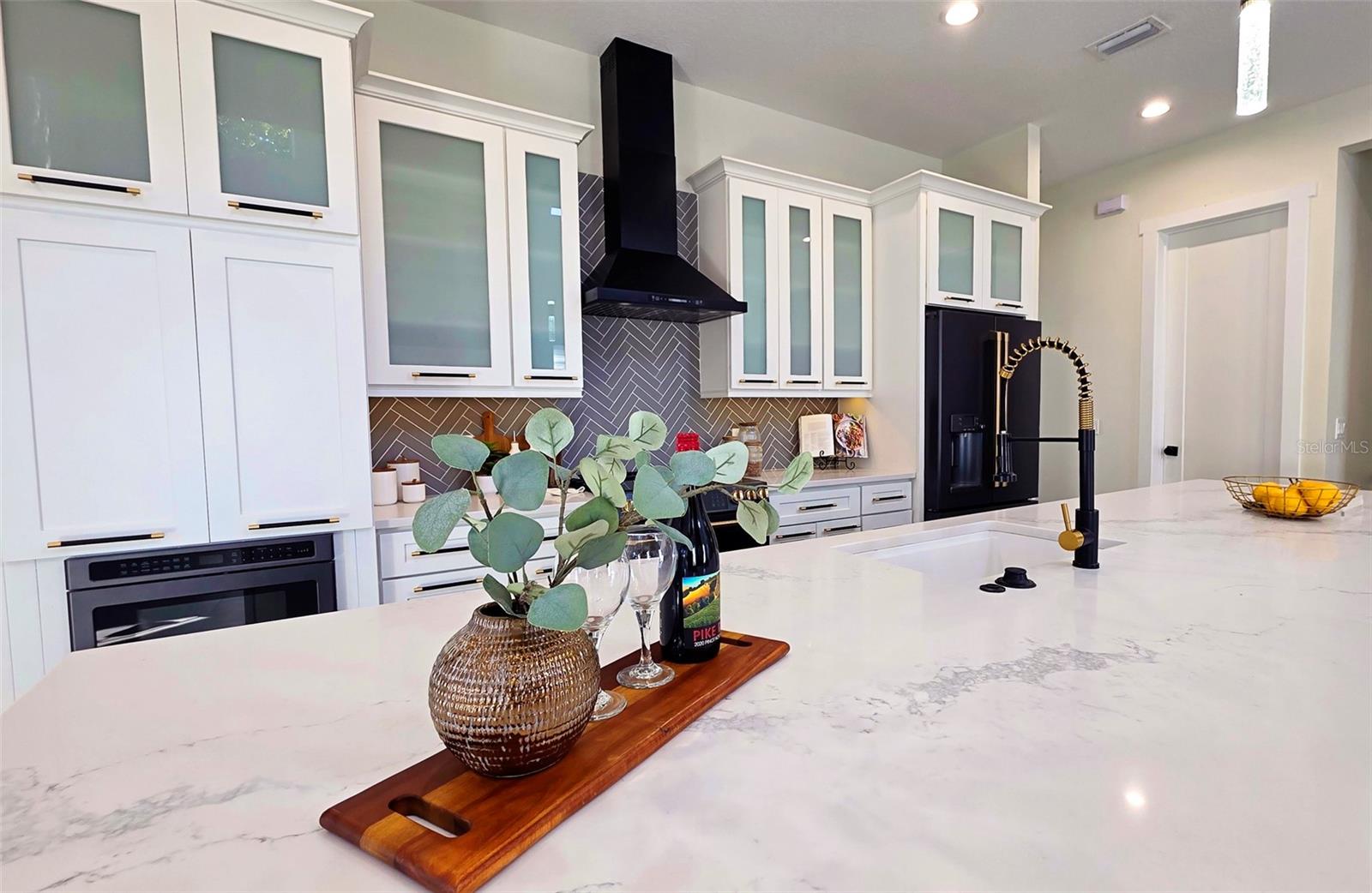 2475 BAY ST, SARASOTA, FL — photo 17