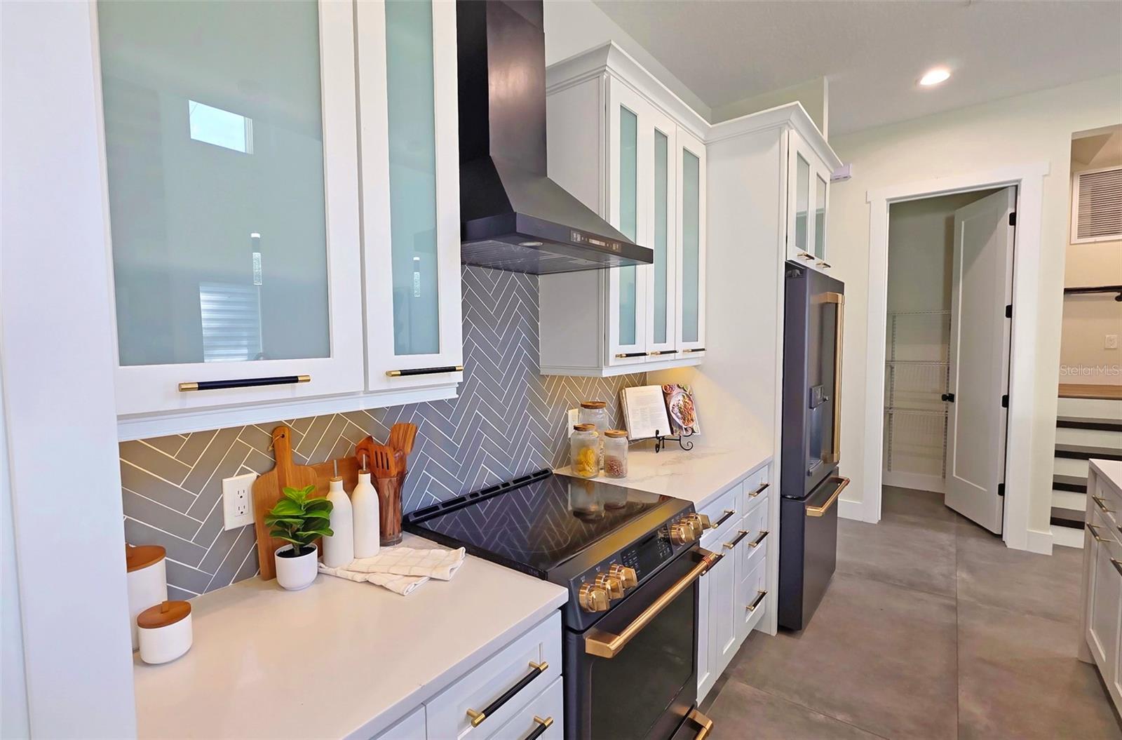 2475 BAY ST, SARASOTA, FL — photo 18