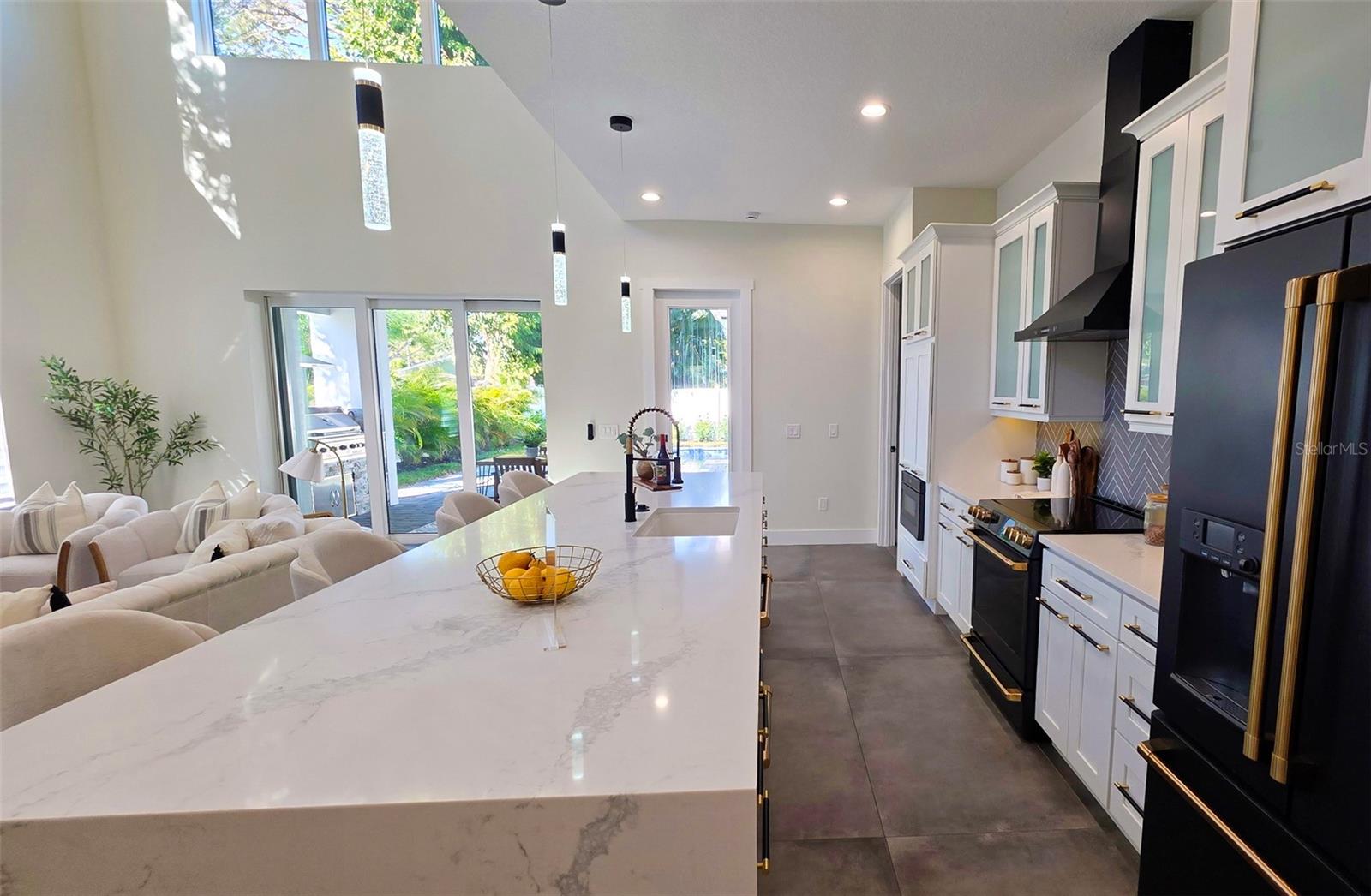 2475 BAY ST, SARASOTA, FL — photo 19