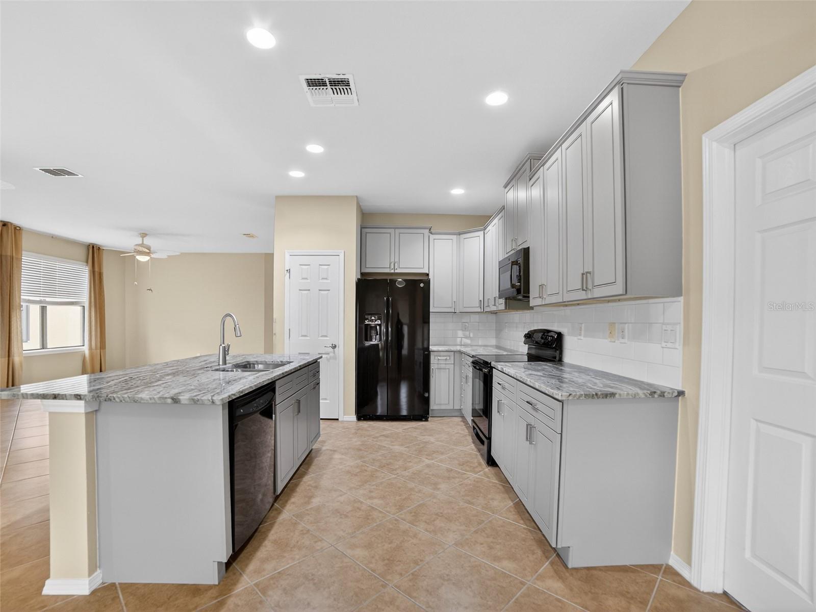 348 CEDAR FALLS DR, APOLLO BEACH, FL — photo 6