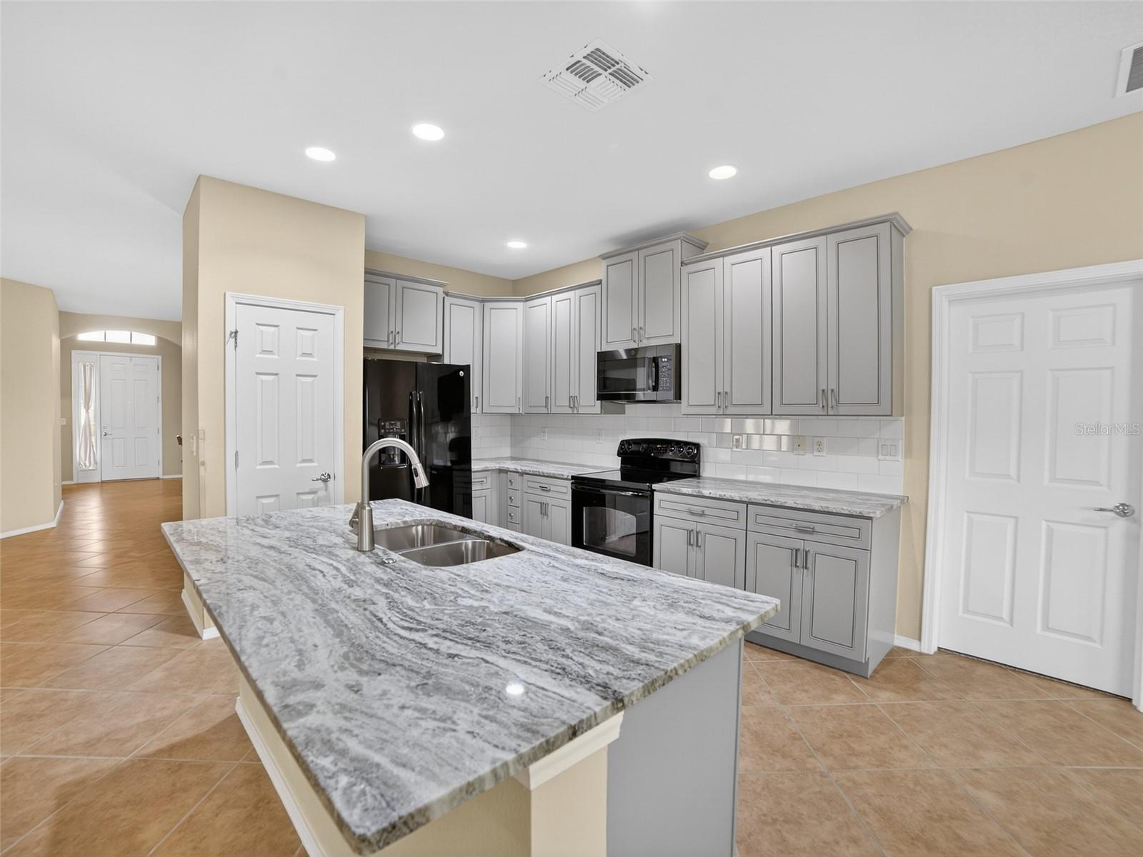 348 CEDAR FALLS DR, APOLLO BEACH, FL — photo 7