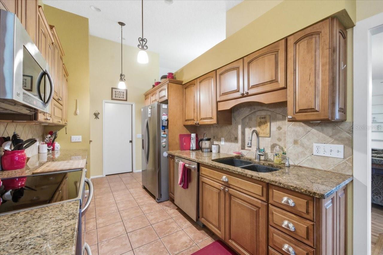 9338 CLEARMEADOW LN, NEW PORT RICHEY, FL — photo 13