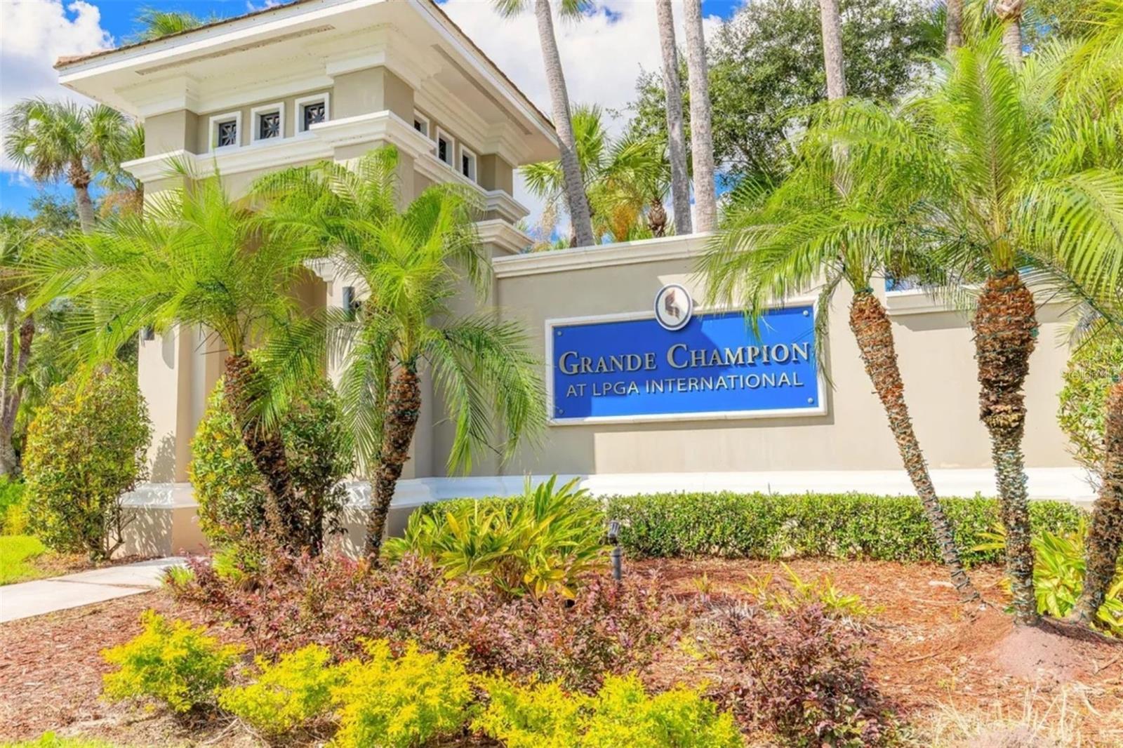 106 CARMICHAEL WAY, DAYTONA BEACH, FL — photo 2