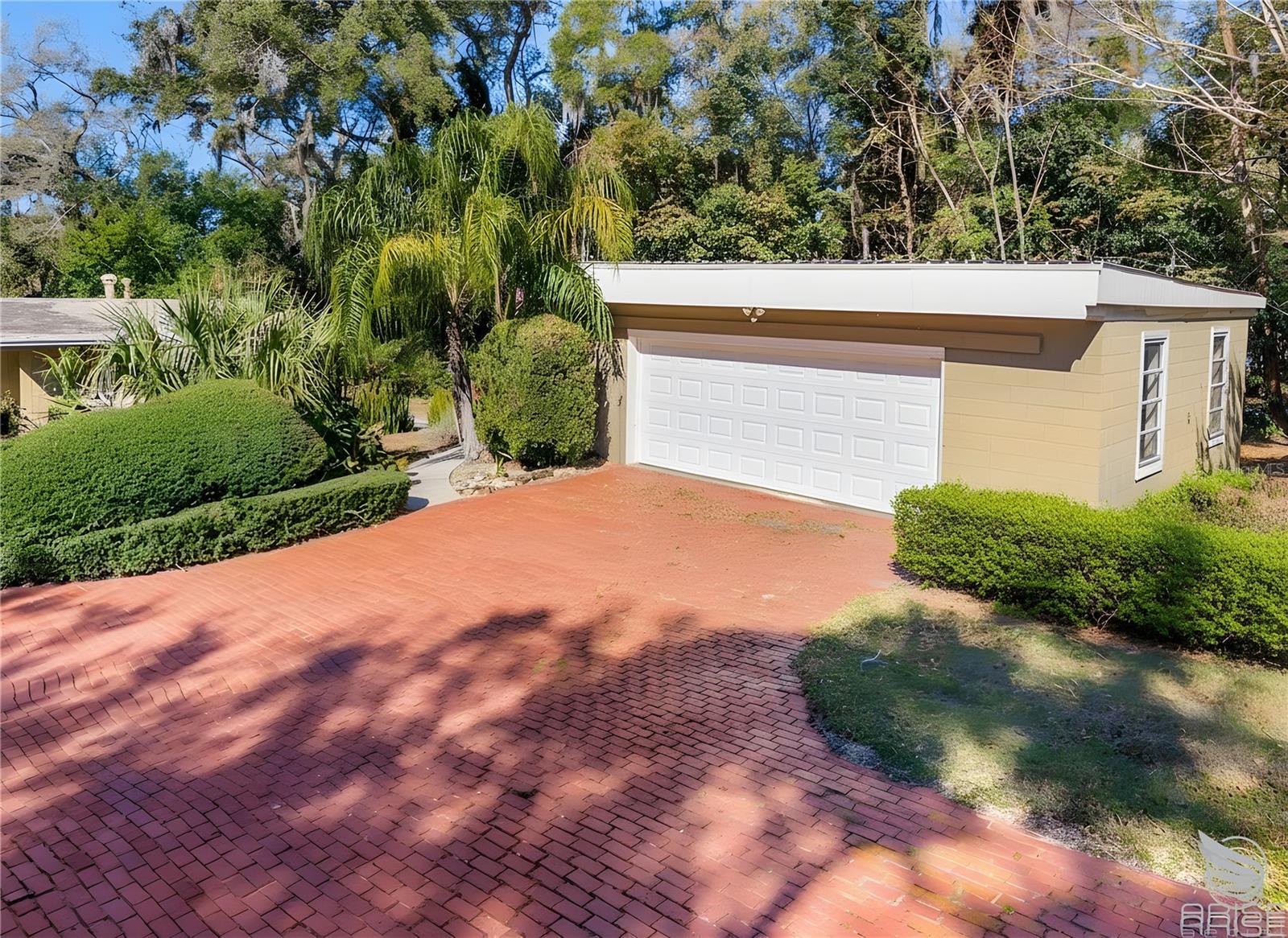 2435 BROADVUE AVE, EUSTIS, FL — photo 16