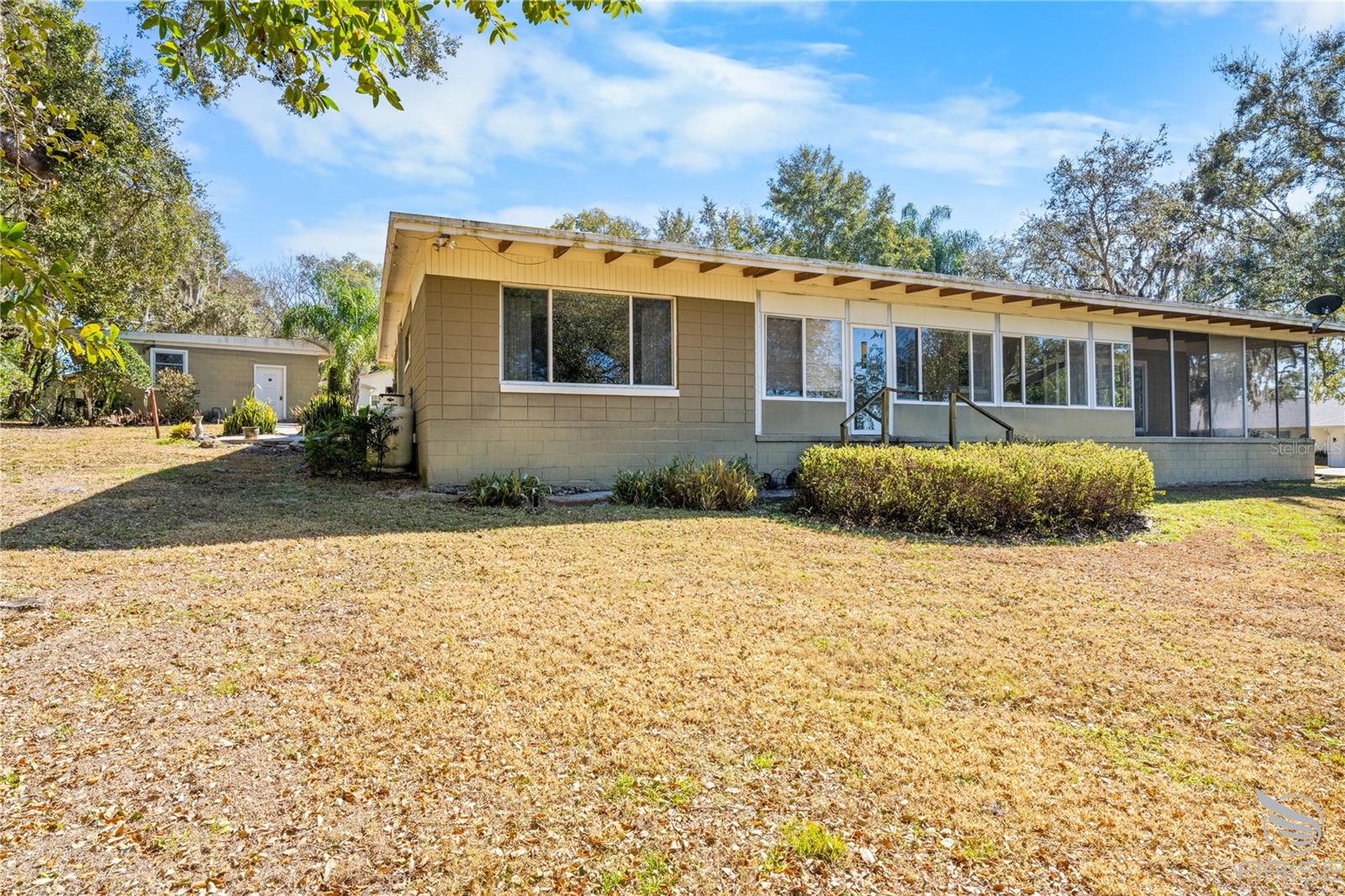 2435 BROADVUE AVE, EUSTIS, FL — photo 23
