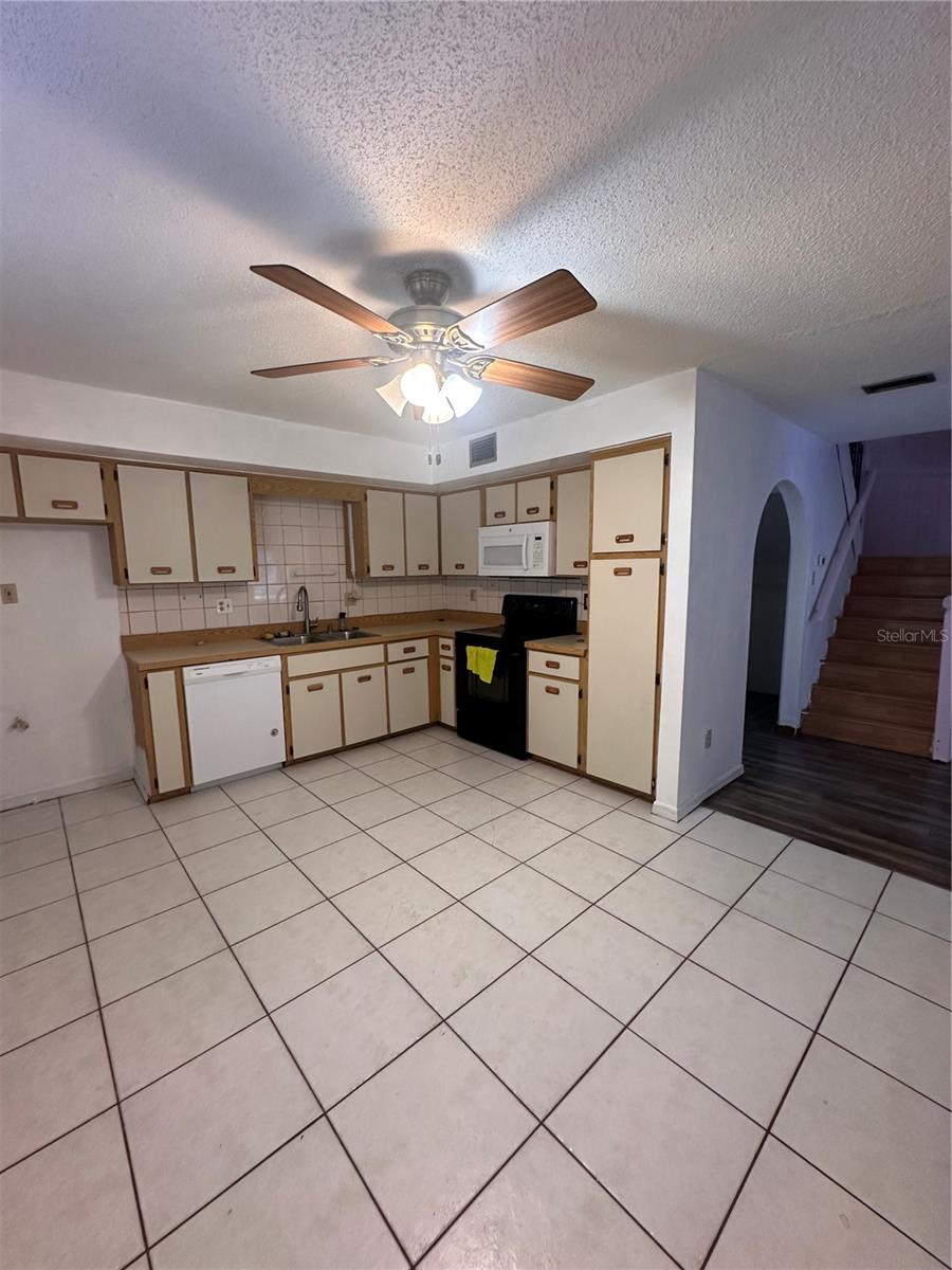 2016 OAK MEADOW CIR, SOUTH DAYTONA, FL — photo 19