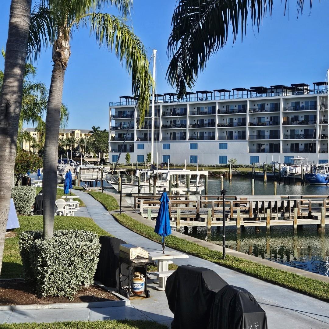 179 MEDALLION BLVD #E, MADEIRA BEACH, FL — photo 30