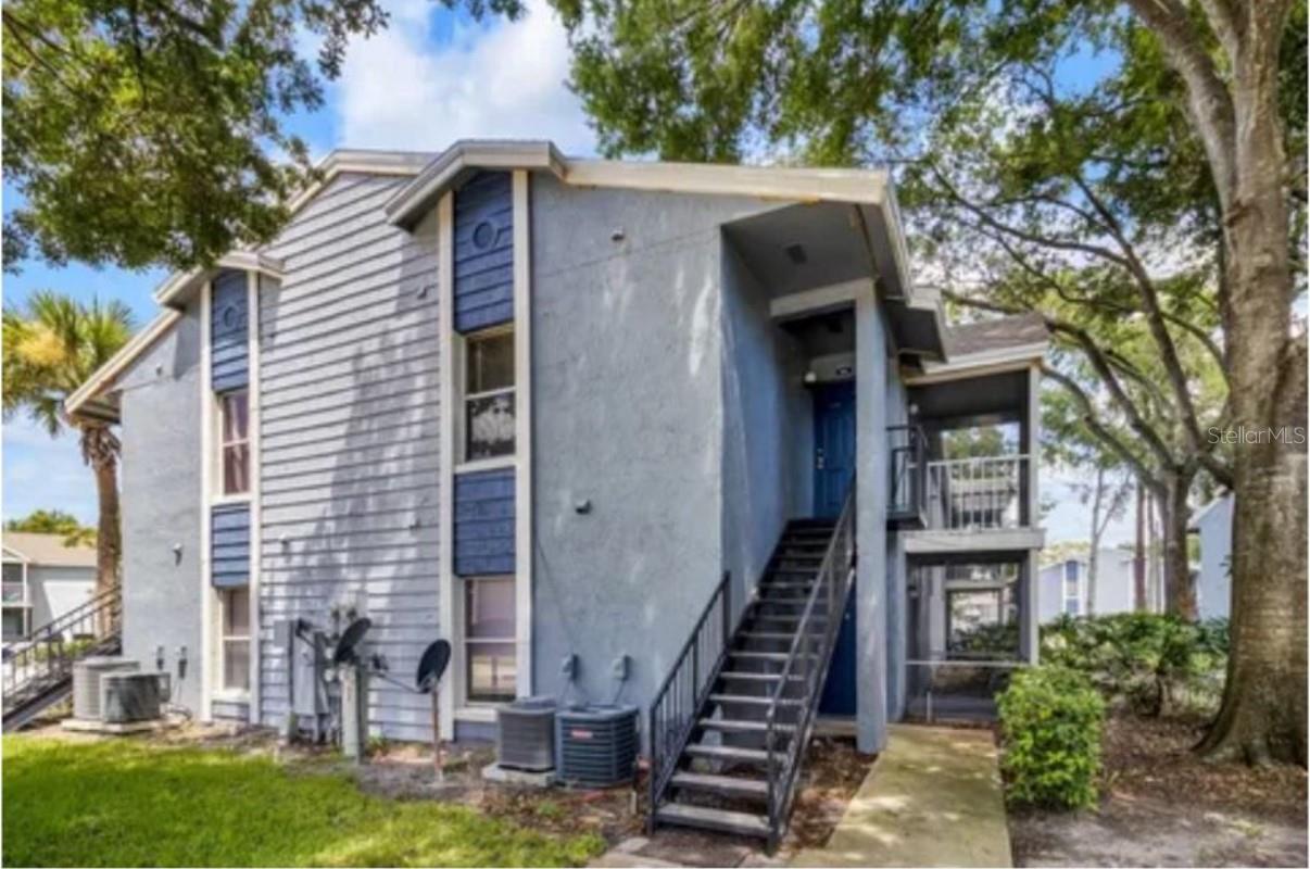 3827 BAY CLUB CIR #204, KISSIMMEE, FL